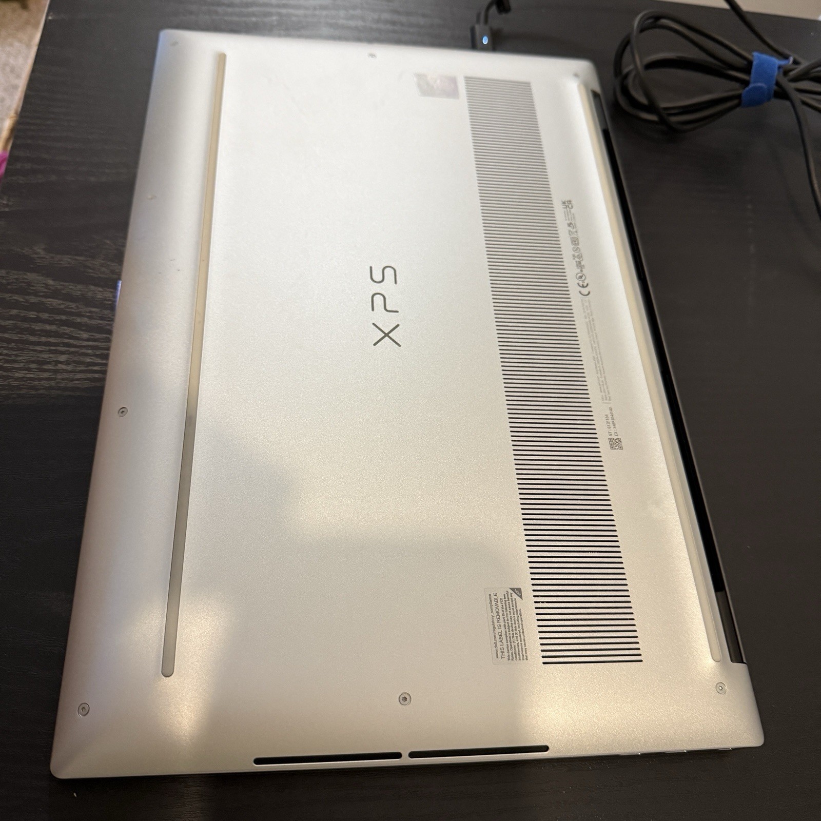 Dell XPS 15 9350 1 TB SSD, 32 GB DDR5, Intel i7-13620H Windows 11 Pro Laptop