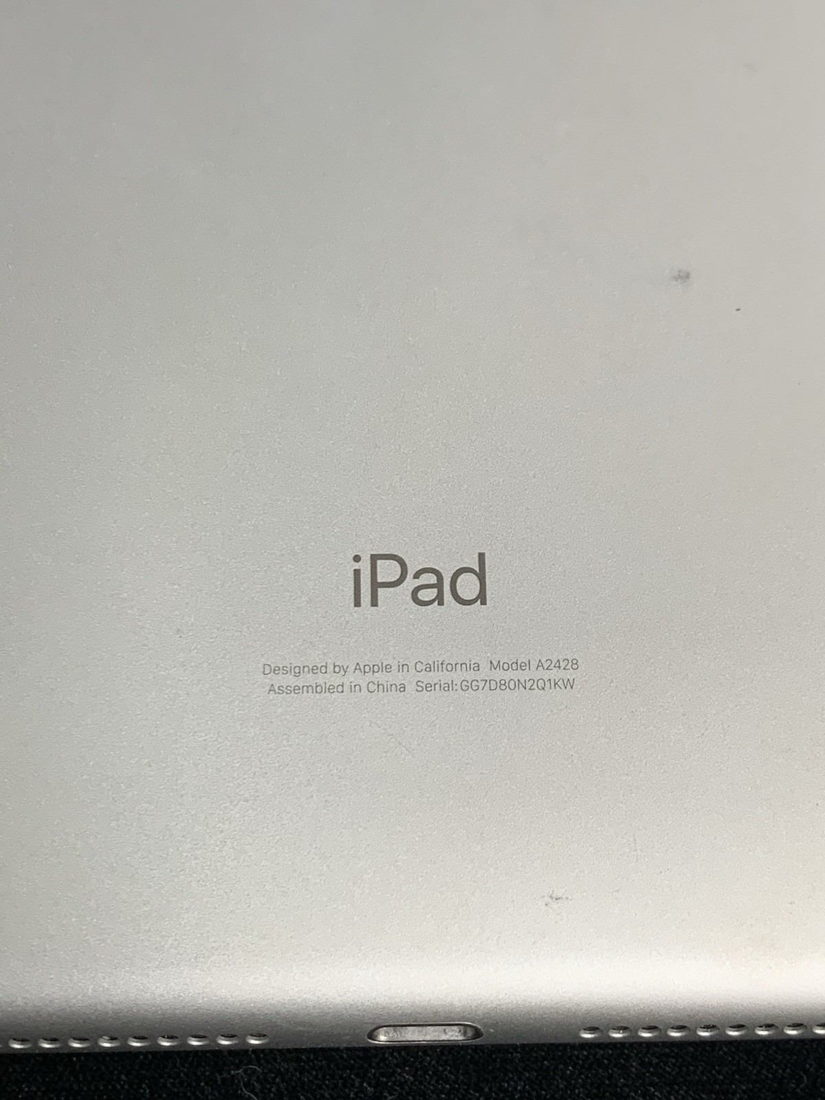 APPLE IPAD A2428 – 10.2″/8TH GEN/32GB/GOLD – PARTS ONLY