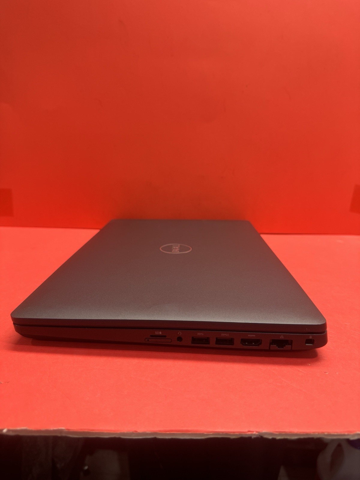 Dell Latitude 5500 15.6″ 8th i5 1.60GHz 8GB 256GB NVME Window 11pro