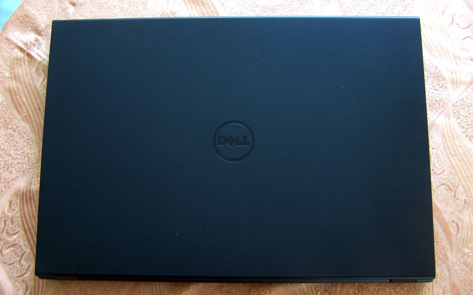 Dell Inspiron 15 AMD A6 1.80GHz 15.6” 4GB Ram 500GB HD ATI Radeon R5-R4 HDMI