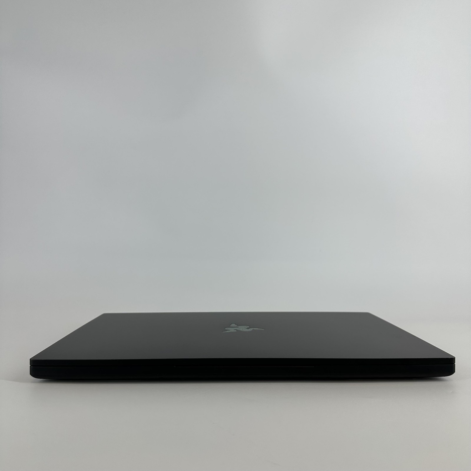 Razer Blade 17 144Hz 4K 2.5 GHz i9-12900H 32GB 1TB SSD RTX 3070 Ti – FRAME GAP