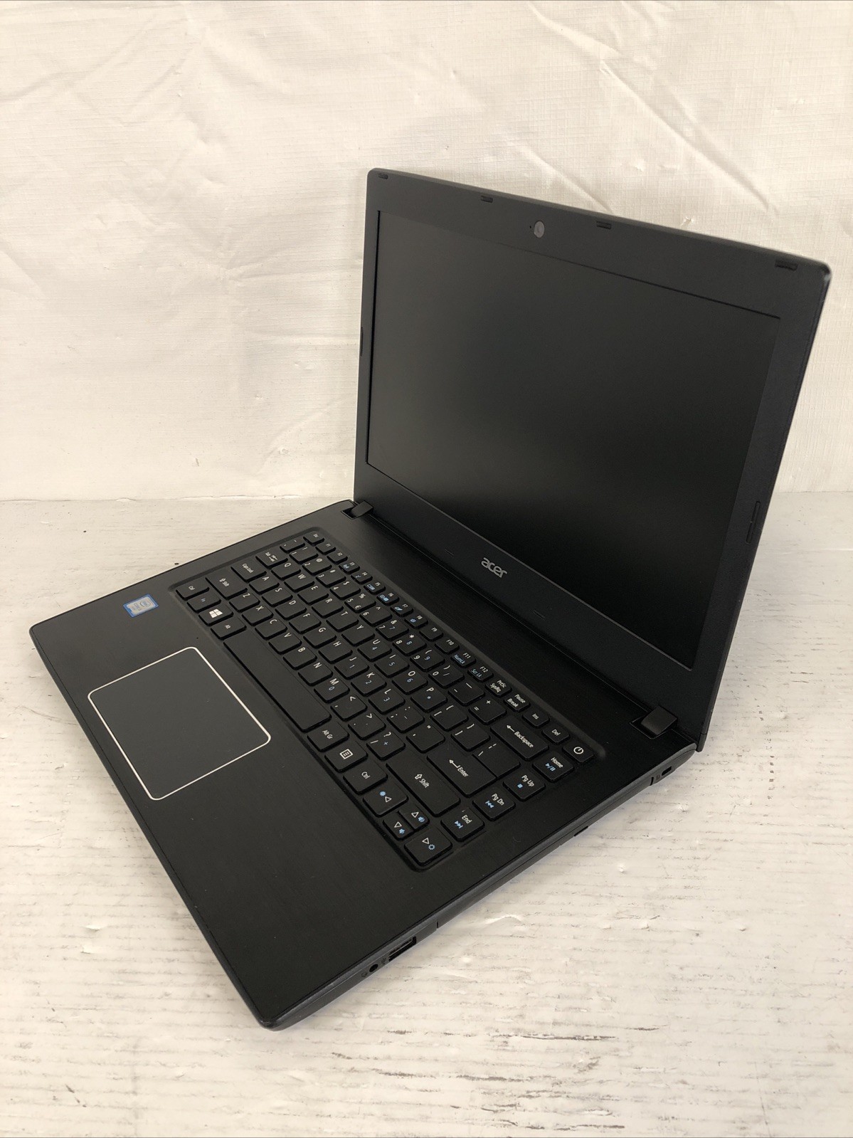 Acer TravelMate P249-M Core i5-6200U 8GB RAM 128 GB SSD – Win11 Pro – Bad Batt