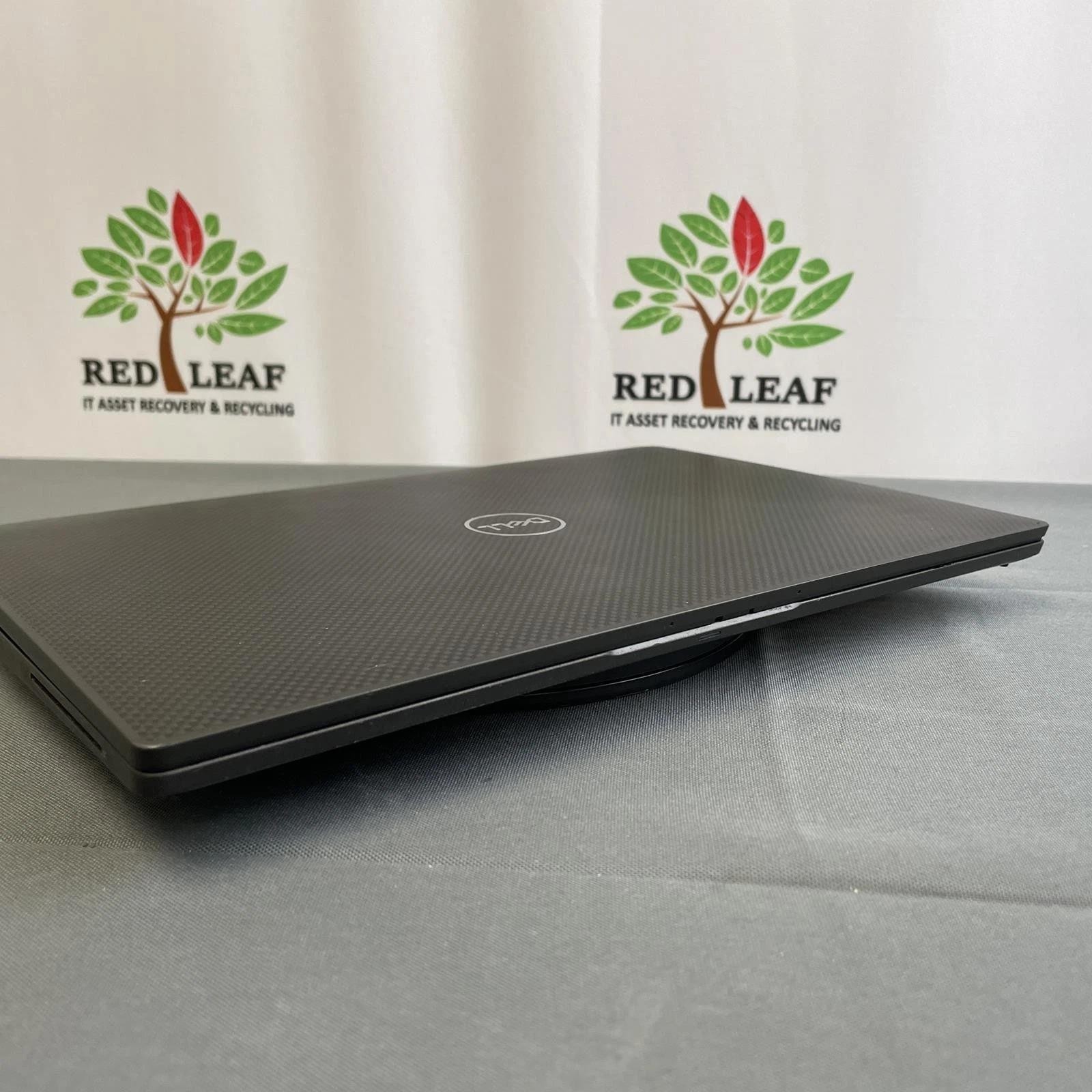 Dell Latitude 7410 14″ FHD, Core i7-10610U, 8GB RAM, No SSD/OS | (See Photos)