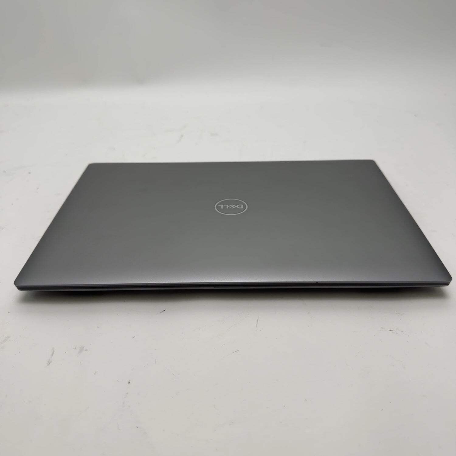 Dell Precision 5490 14″ Core Ultra 9 185H 2.5GHz 32GB RAM 1TB SSD RTX 1000 Ada