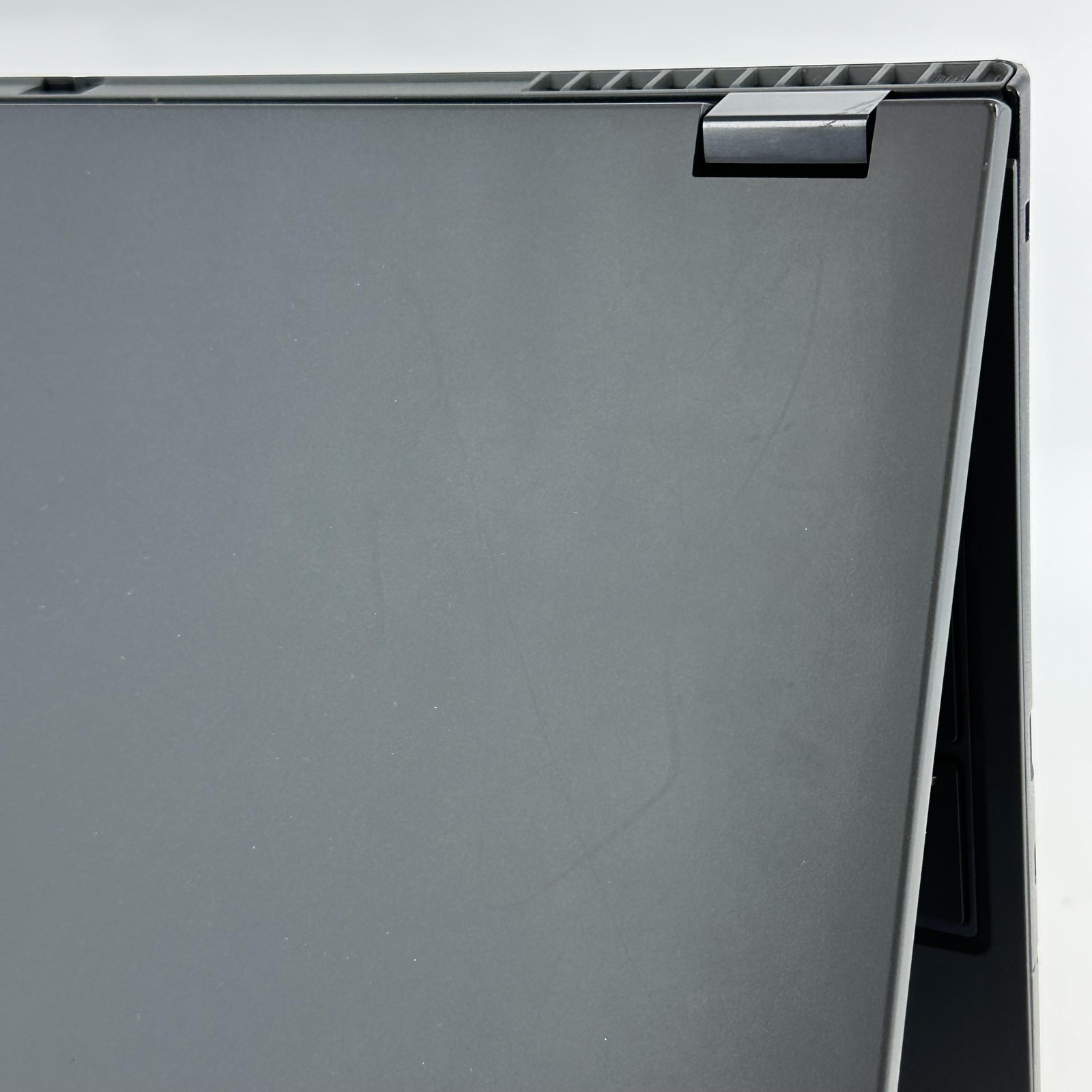 Lenovo ThinkPad P16v Gen 2 UHD+ 1.4 GHz Ultra 7 155H 32GB 2TB SSD RTX 1000 Ada