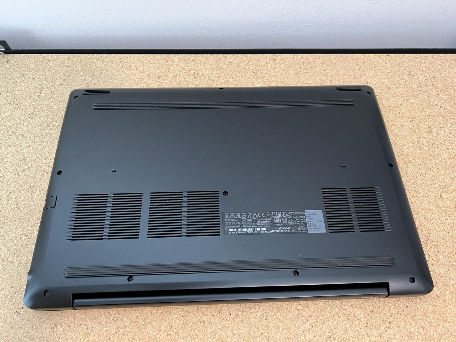 Dell G3 15-3579, Intel i7-8750H, 8GB DDR4, 128GB SSD + 1TB HD, GTX 1050ti 4GB