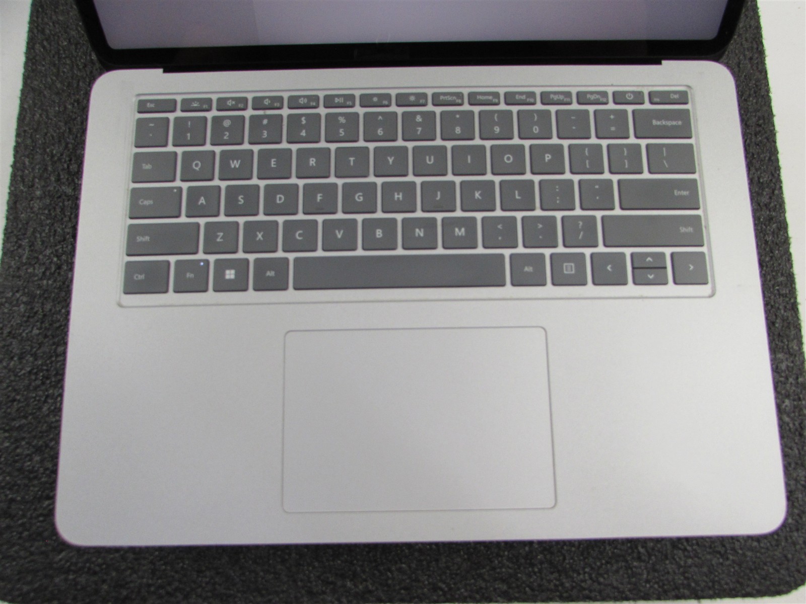 Microsoft Surface Laptop Studio 1964 i7-11370H 1TB SSD 32GB RTX A2000 *No A/C*