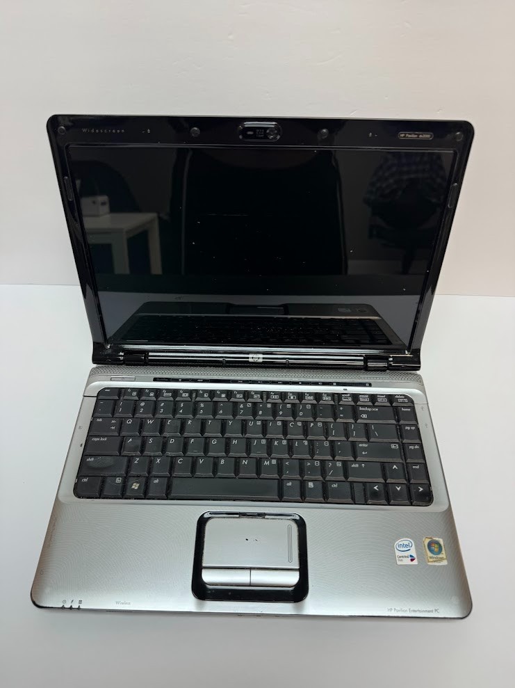 HP Pavilion dv1000 Intel Centrino NO HDD For Parts