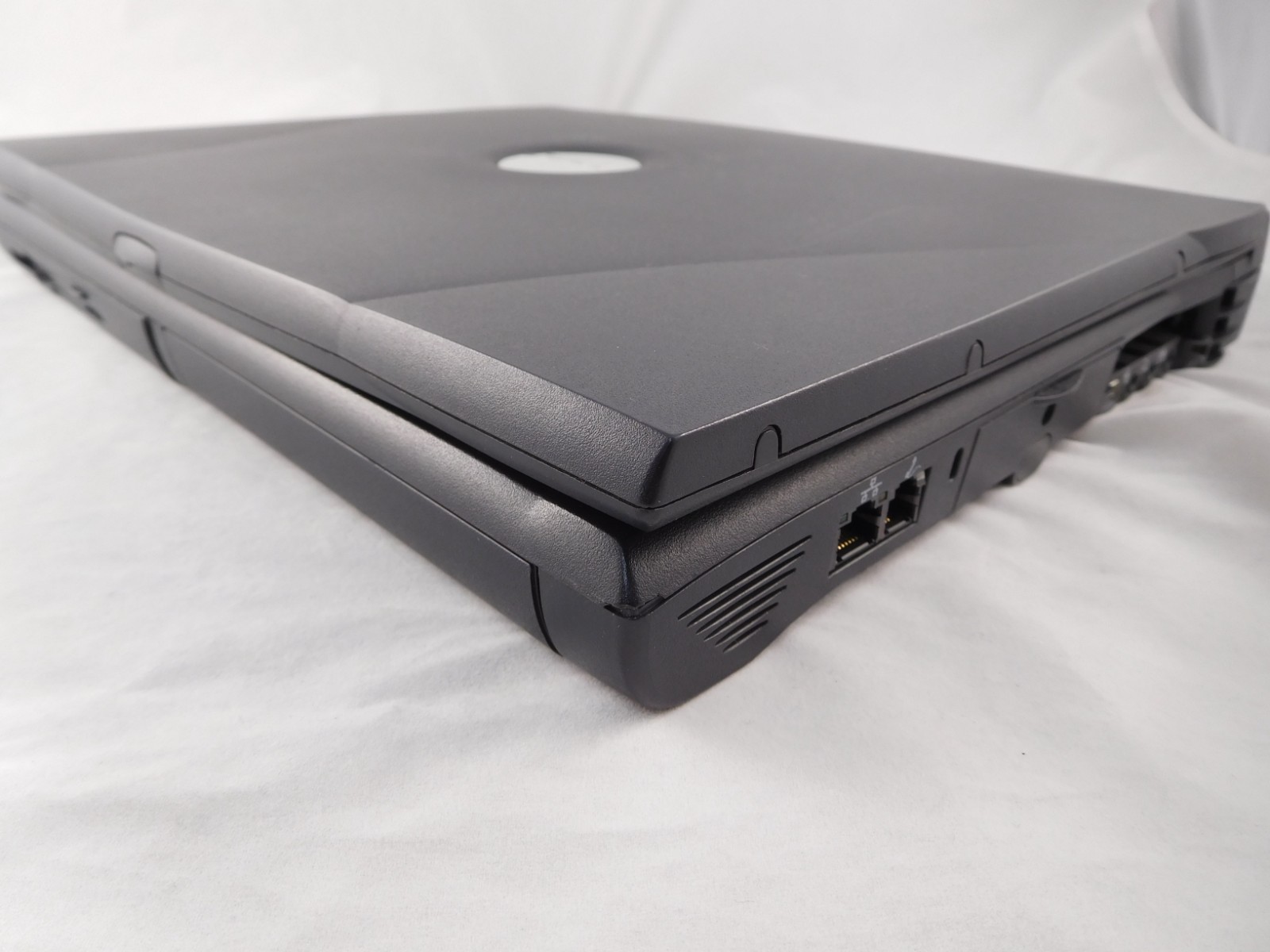 Dell Latitude C800 Pentium III 850Mhz 128MB 20GB 15″ Bad Battery No OS