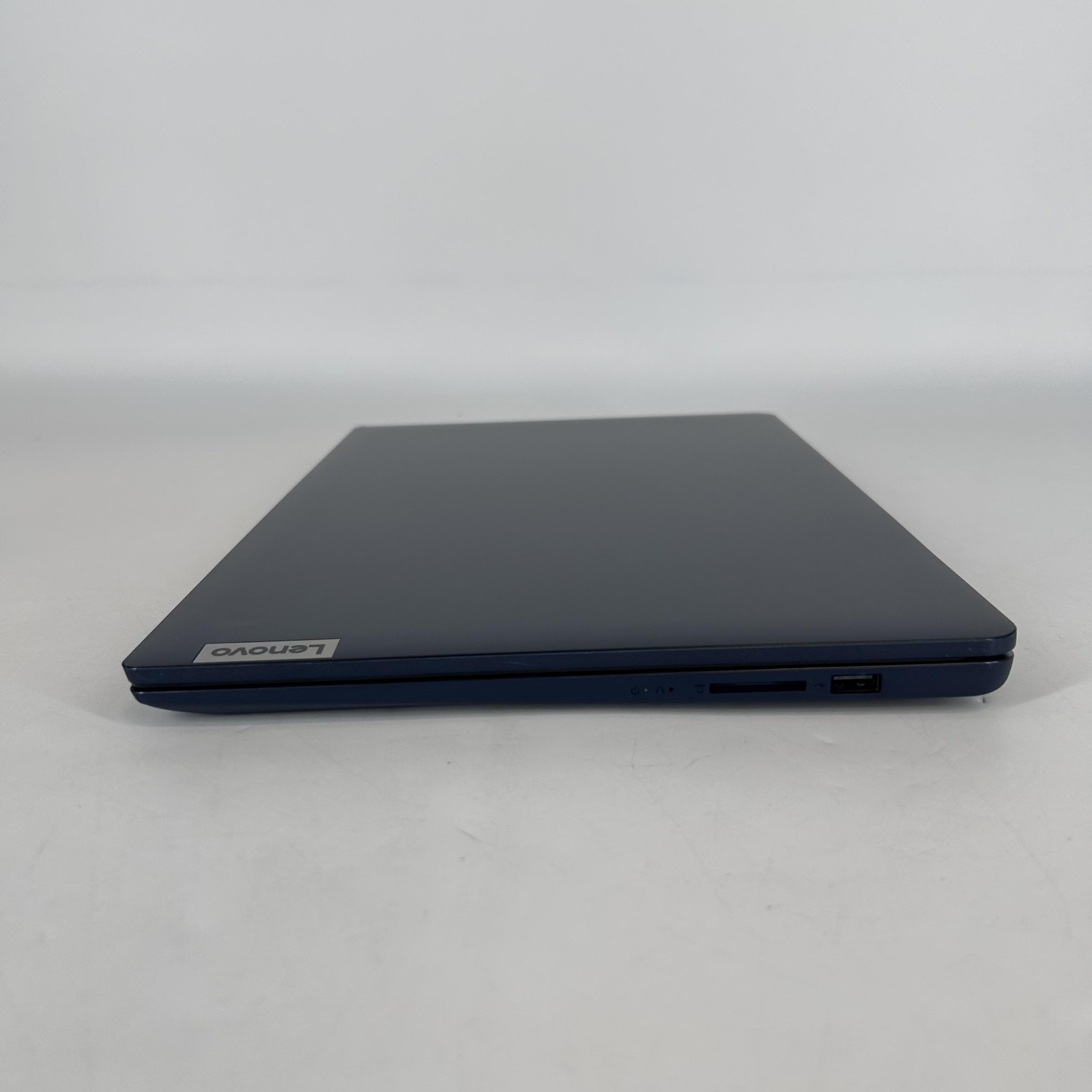 Lenovo IdeaPad 1 15.6 Blue FHD 2.8 GHz Ryzen 5 7520U 8GB 256GB SSD Very Good