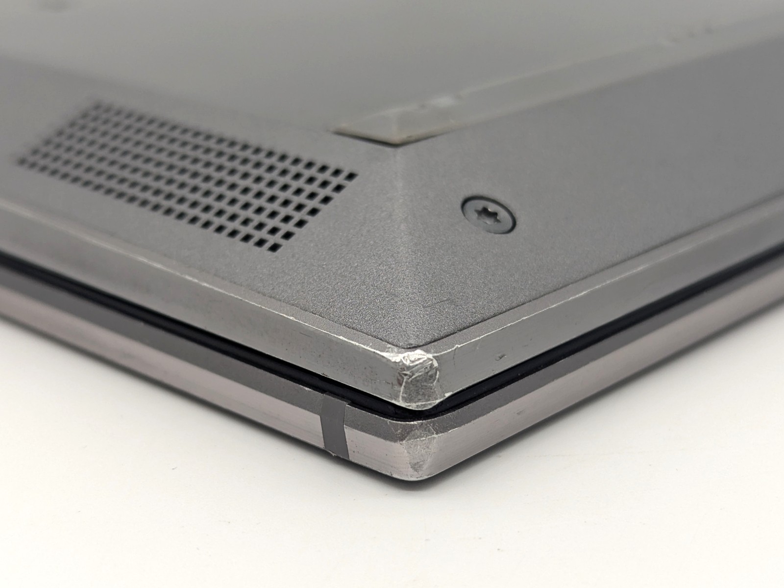 Lot of 2 HP ZBook Studio G5 – Intel Core i5 8th Gen 8GB RAM 256GB SSD No OS/AC