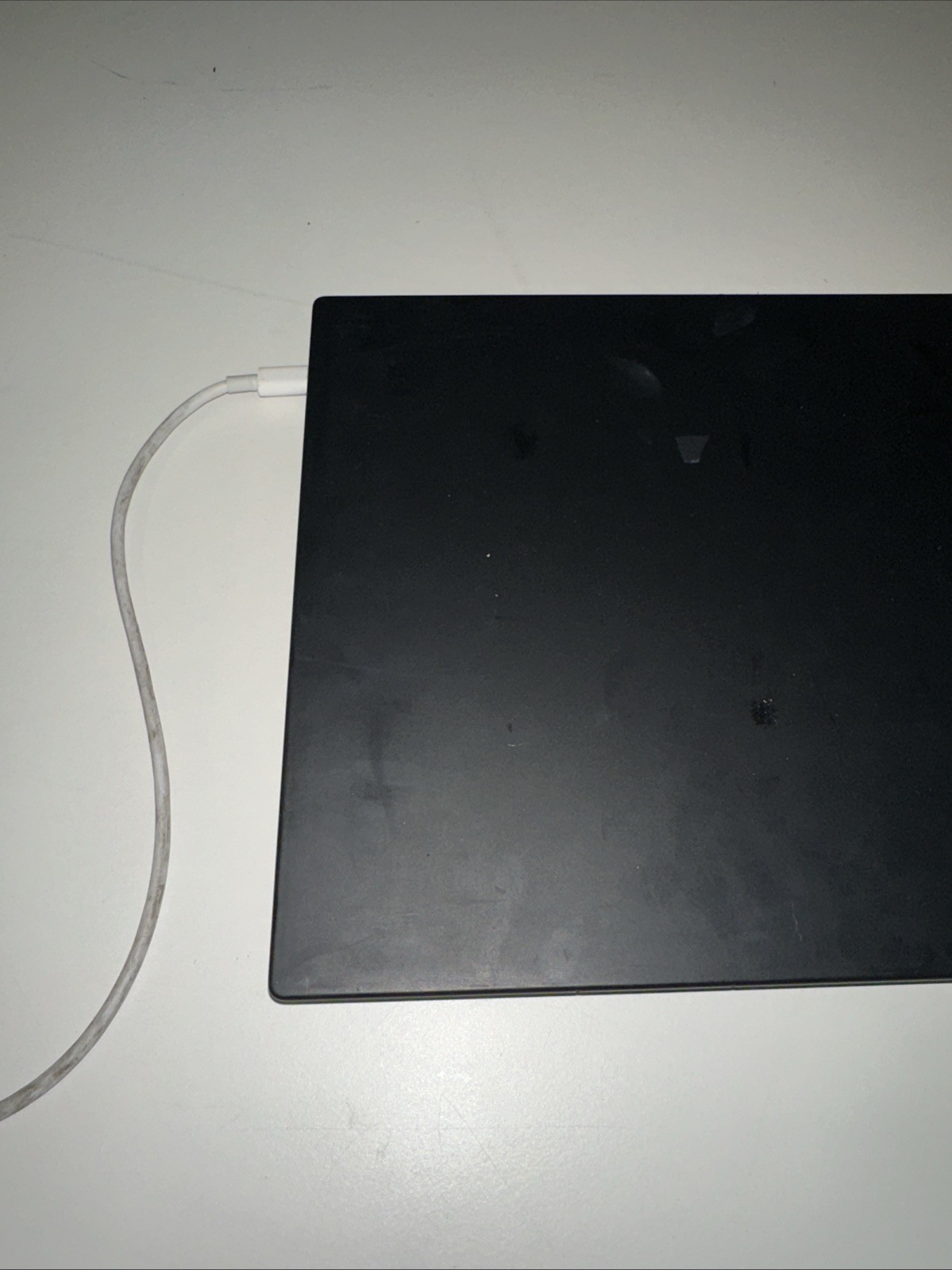 Lenovo ThinkPad X1 Carbon 8th Gen 14″ i7-10610U, 16GB RAM, 512GB SSD, Win 11 Pro