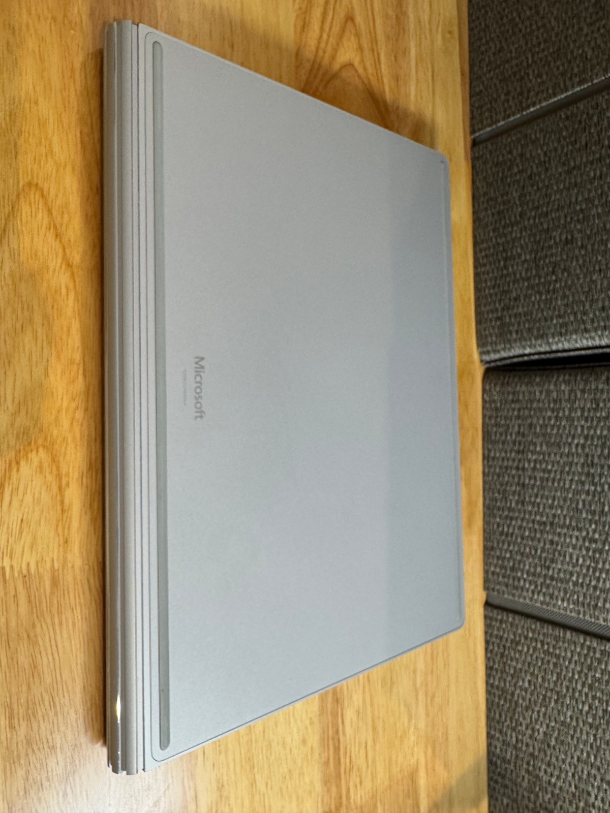 Microsoft Surface Book 2 13.5″ i7-8650U 16GB 512GB SSD GTX 1050 + Surface Dock