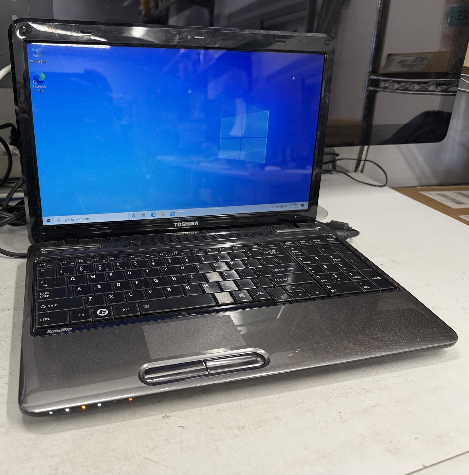 Toshiba Satellite L655-S5150 Laptop 4GB RAM Intel Pentium 2.13GHz 300GB Working