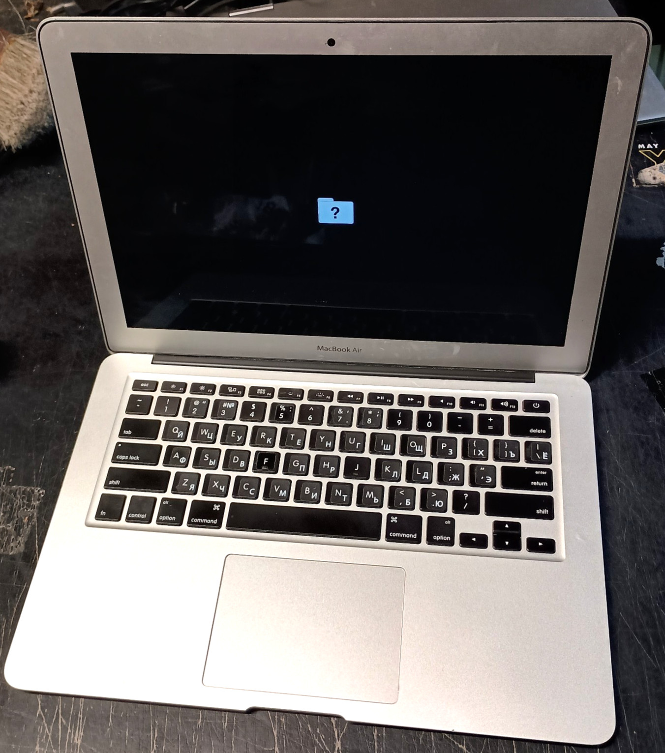 Apple Macbook Air Mid-2013 i5-4250U 4GB Laptop 13″ Boots NO SSD Part/Repair