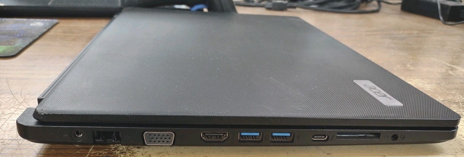 Acer TravelMate P215-53 N19Q8 W/ I7-1165G7, 16GB, 1TB.