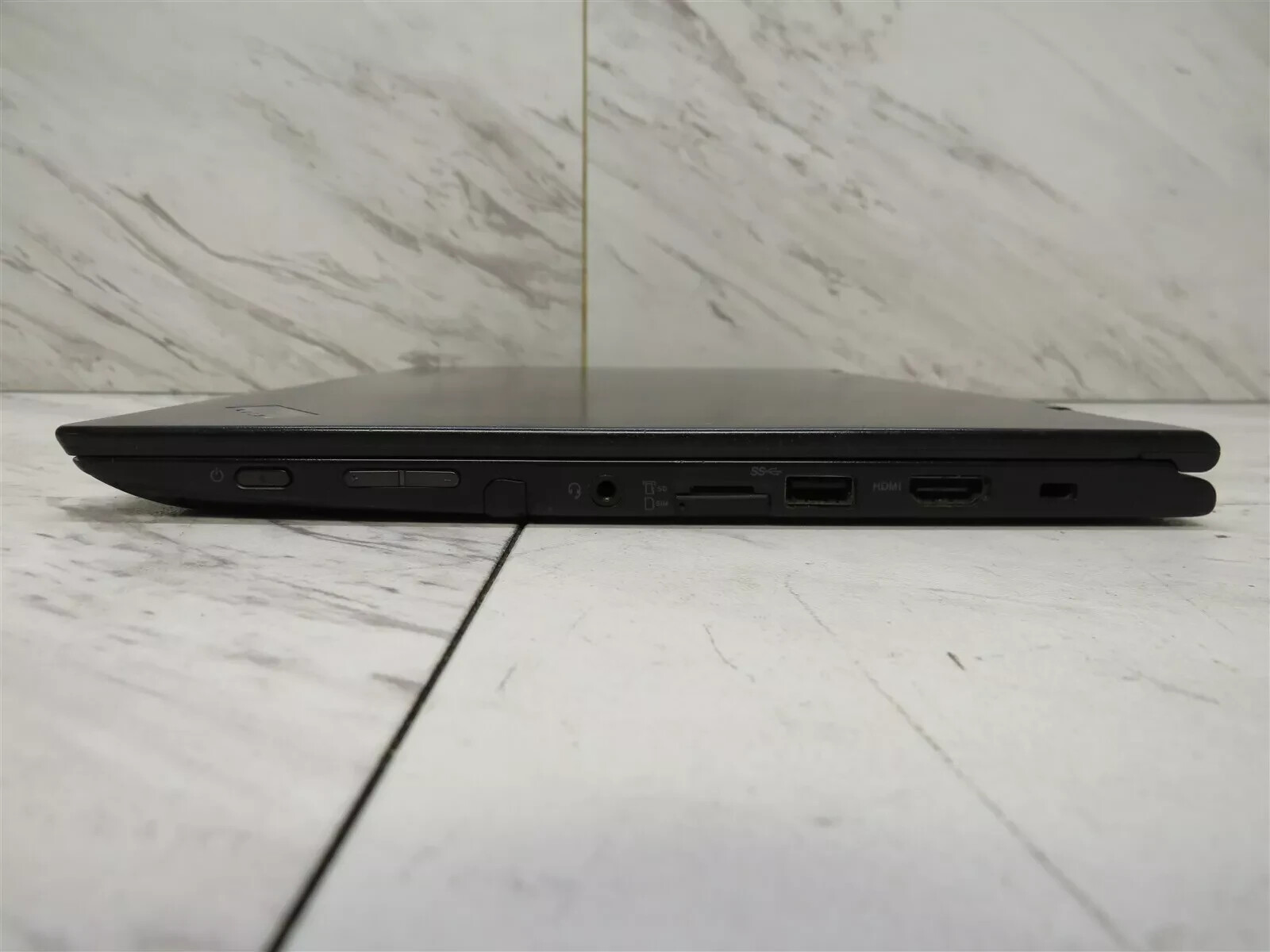 Lenovo Yoga 260~ i5 Gen 6~ 8GB Ram~ 256GB M.2 SSD~ Windows 11 Pro~ A Condition