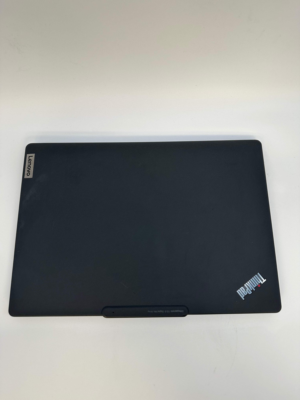 Lenovo ThinkPad X13 Gen 1 13-inch Snapdragon 8cx Gen 3 16GB 512GB Broken Laptop
