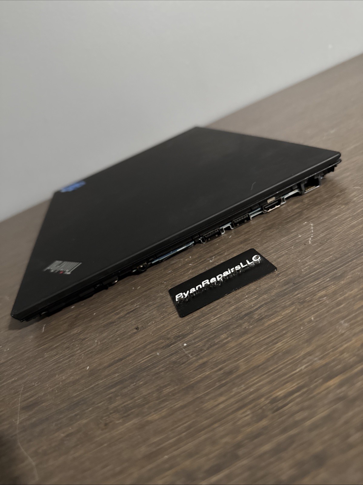 Lenovo ThinkPad P52s – No Battery / HDD / RAM – Parts or repair