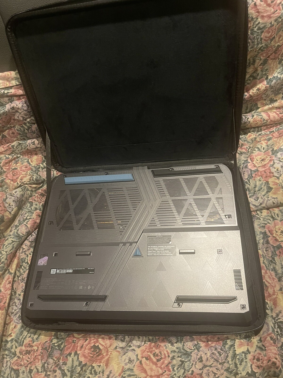 MSI Vector 16 Hx A14V Gaming Laptop (With Case)