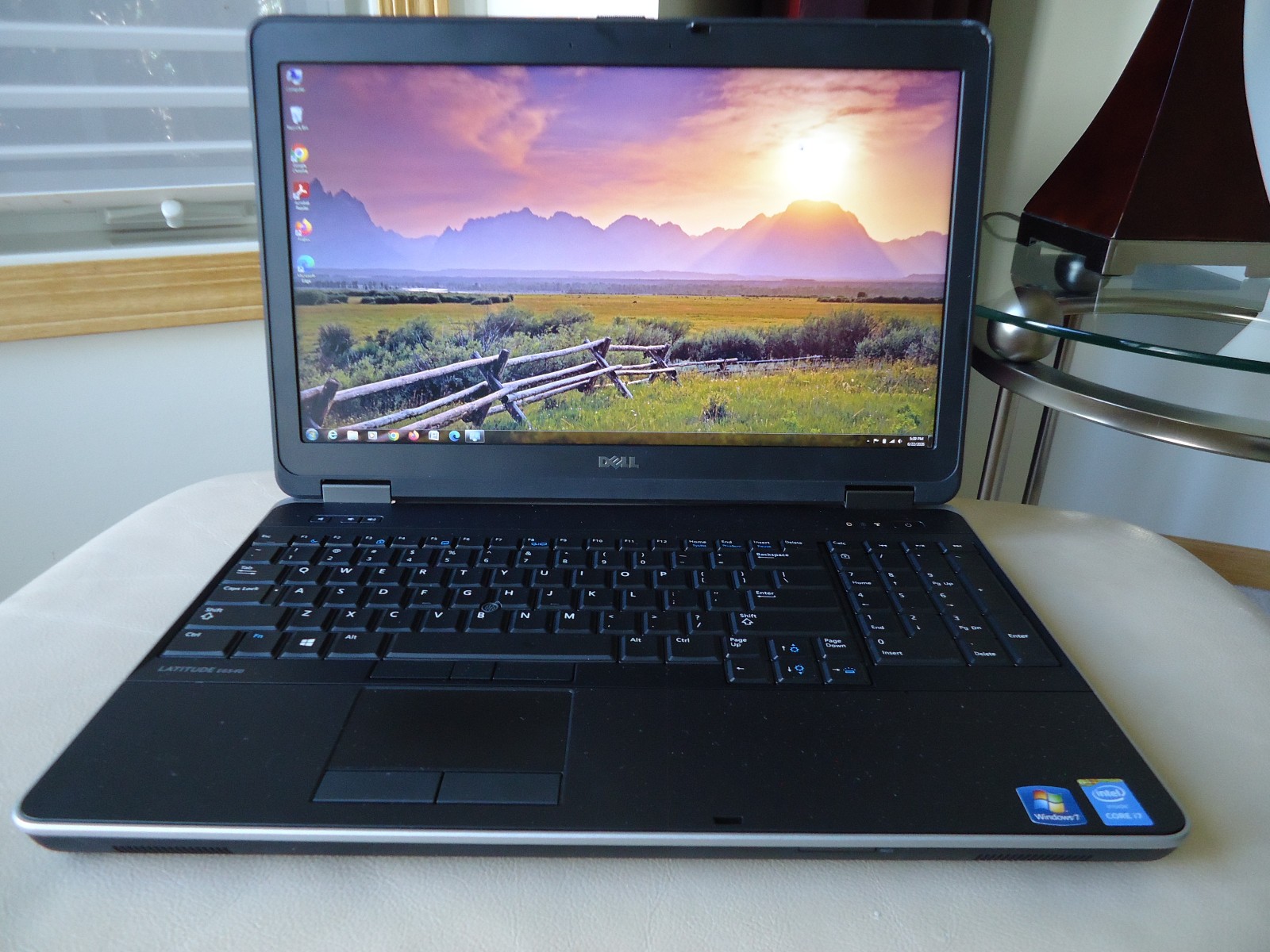 Dell Latitude E6540 Core i7-4810MQ 15.4 8GB 2.80GHz 500GB Windows 10 MS Office