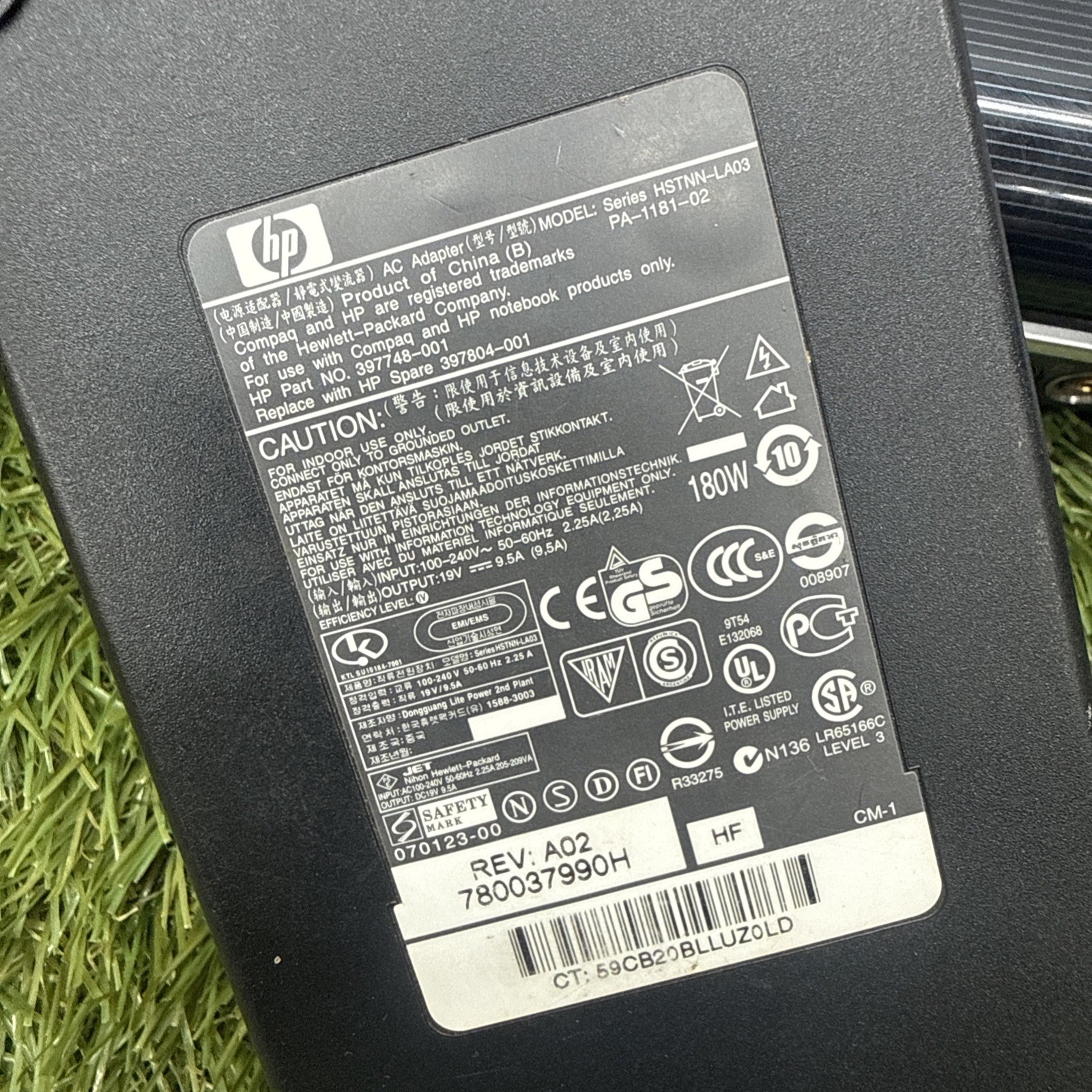 HP pavilion hdx 9000 DRAGON Laptop Win 7 Intel Core2 240 HDD 2 GB Ram RARE