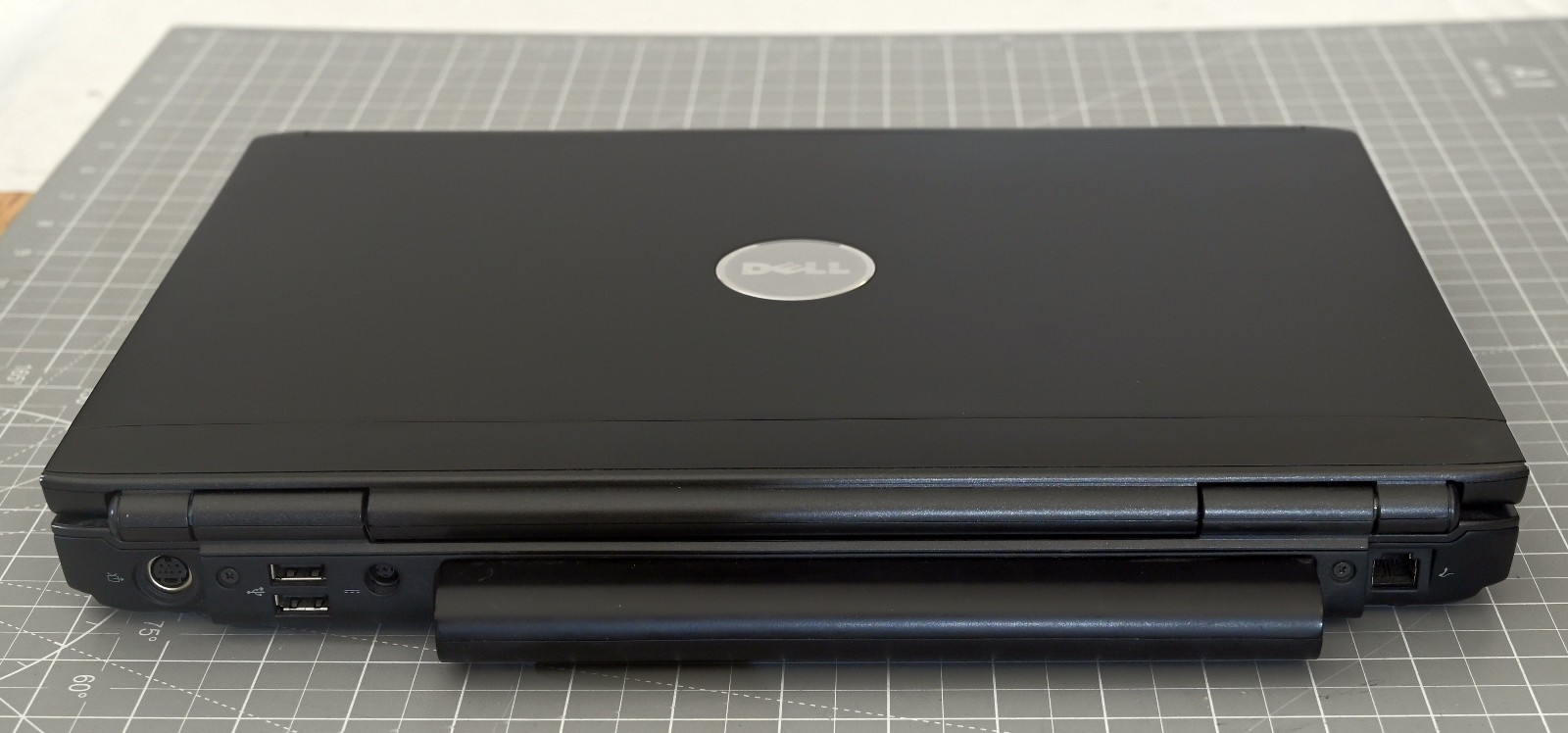 Dell Vostro 1500 15.4” Laptop Core 2 Duo 2 GB RAM 150 GB HDD Windows 7 READ!!