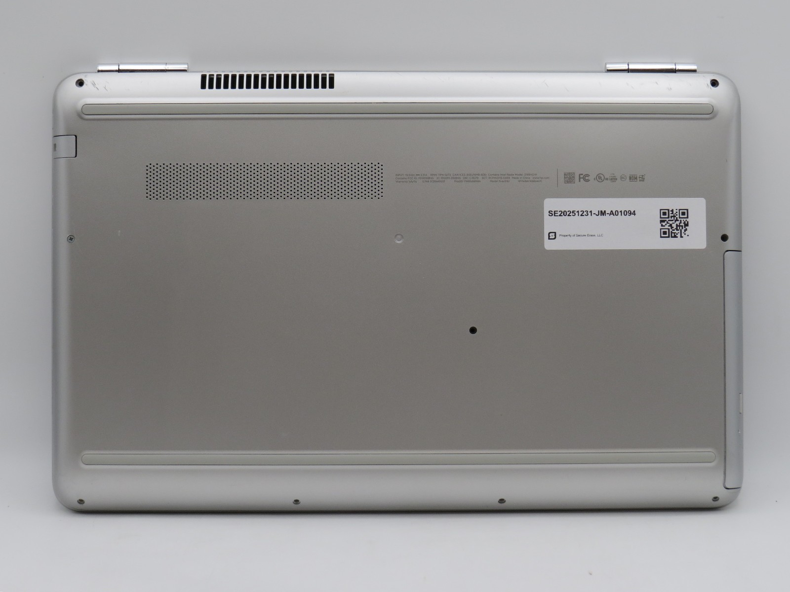 HP Pavilion | i5-7200U @ 2.5GHz | 12GB DDR4 | 15.6″ | No HD/OS/AC/Battery