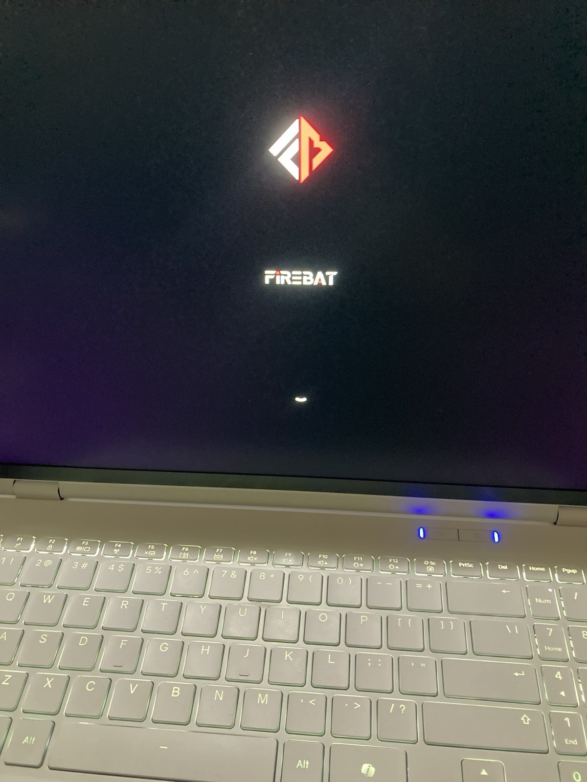 FIREBAT 16″ 2560×1600 Ryzen 7 7800X3D 32GB 1TB SSD Win11 Silver