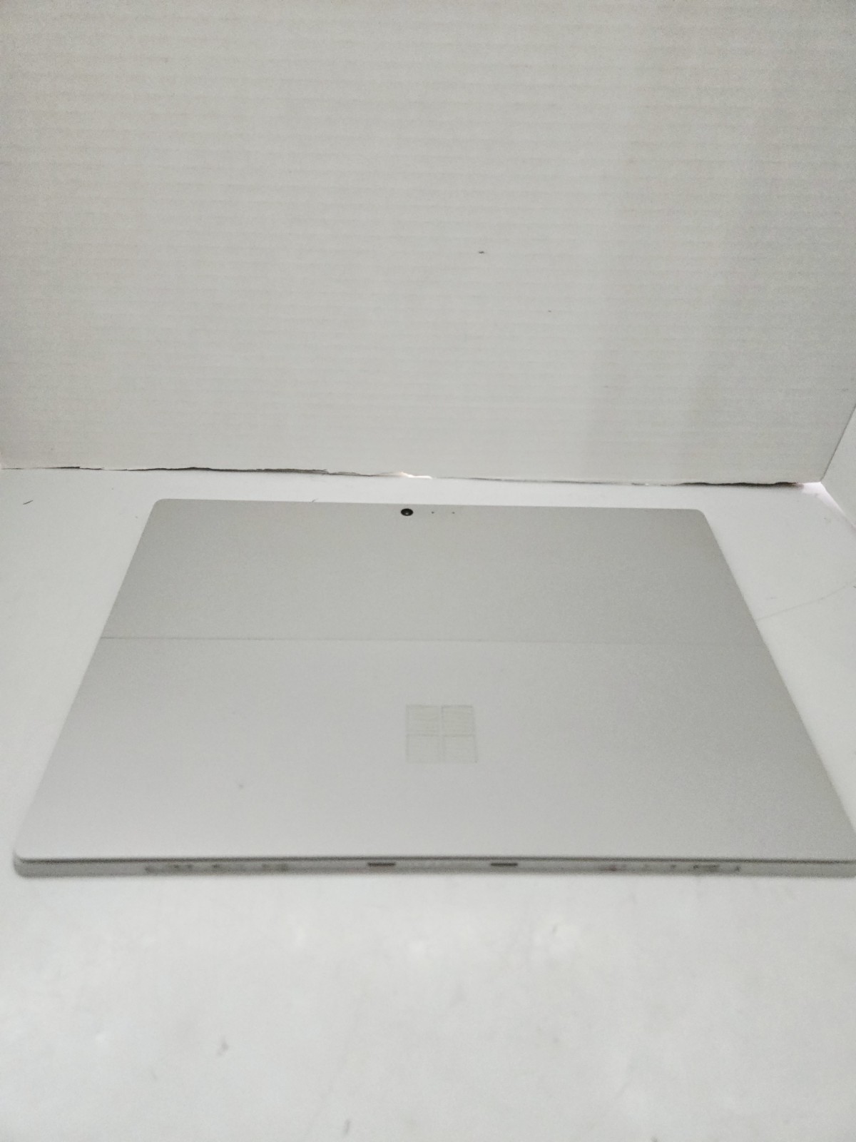 Microsoft Surface Pro 5 1796 Core i5-7300U 2.60GHz 8GB 128GB