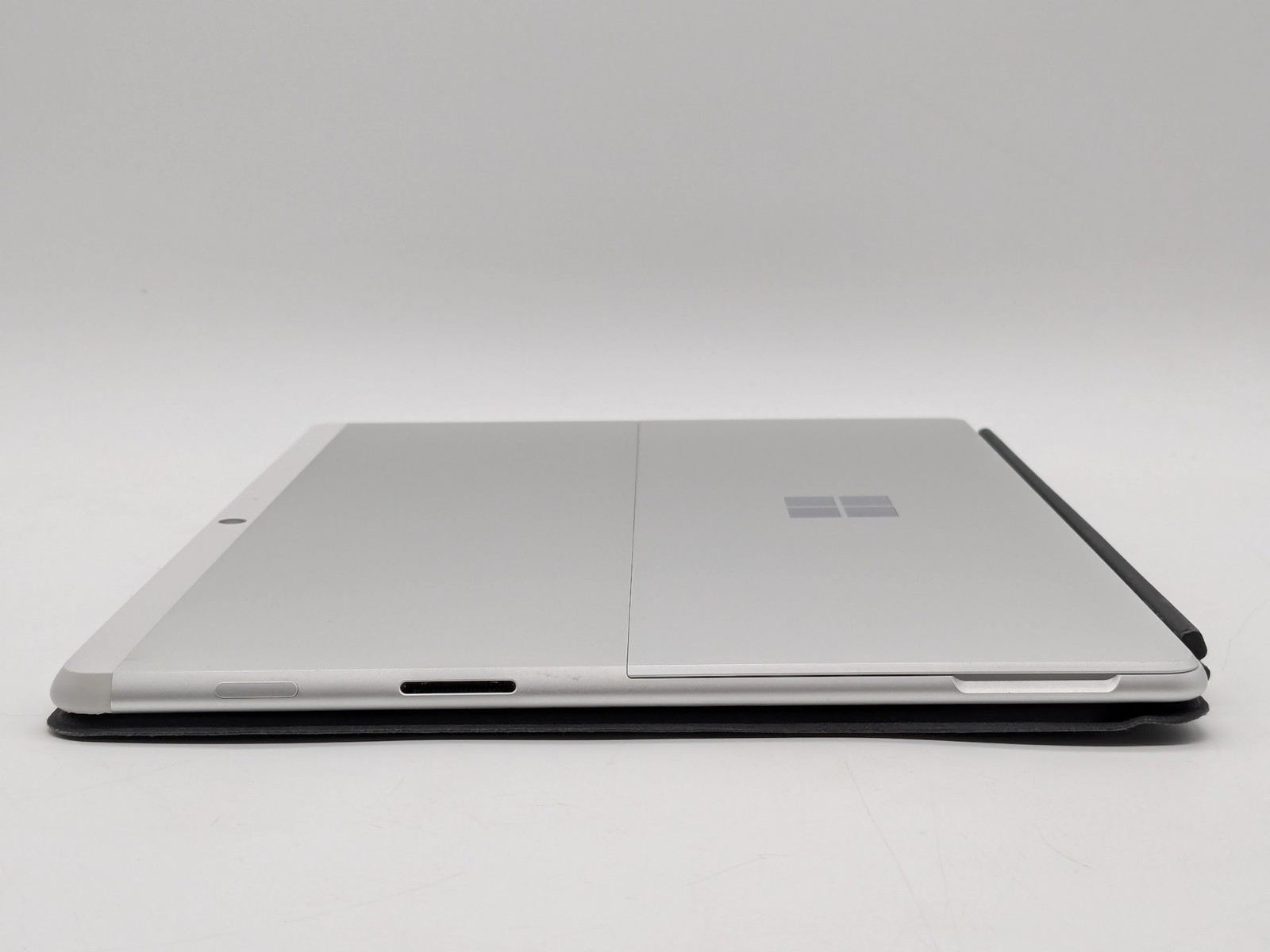 Surface Pro X 2-in-1 13″ Touch SQ2 256GB 16GB W11 SQ2 Adreno 690 Backlit Stylus
