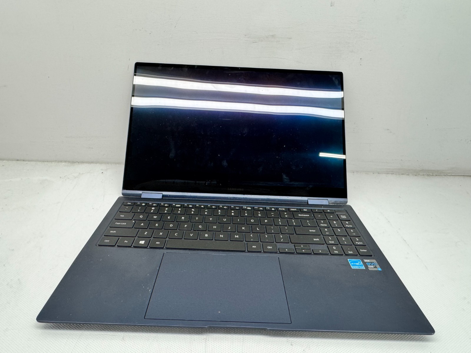 Samsung NP930QDB Intel i7-1165G7@2.80GHz 8GB 256G Windows 11 No AC *READ*