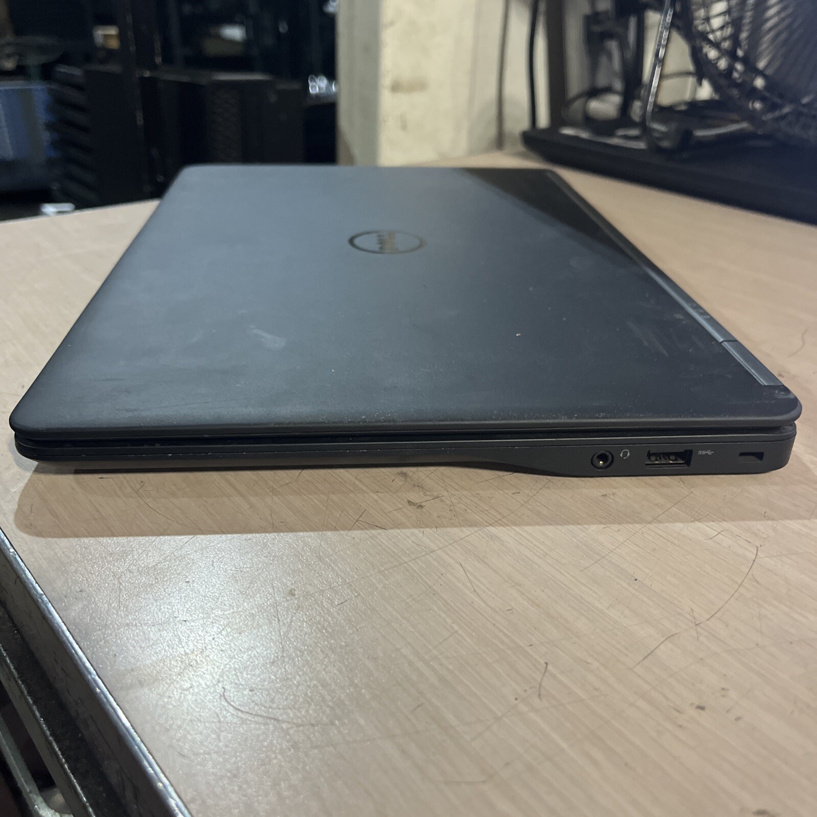 DELL LATITUDE E7450 INTEL CORE I5-5300U 2.30GHZ 4GB RAM NO HD