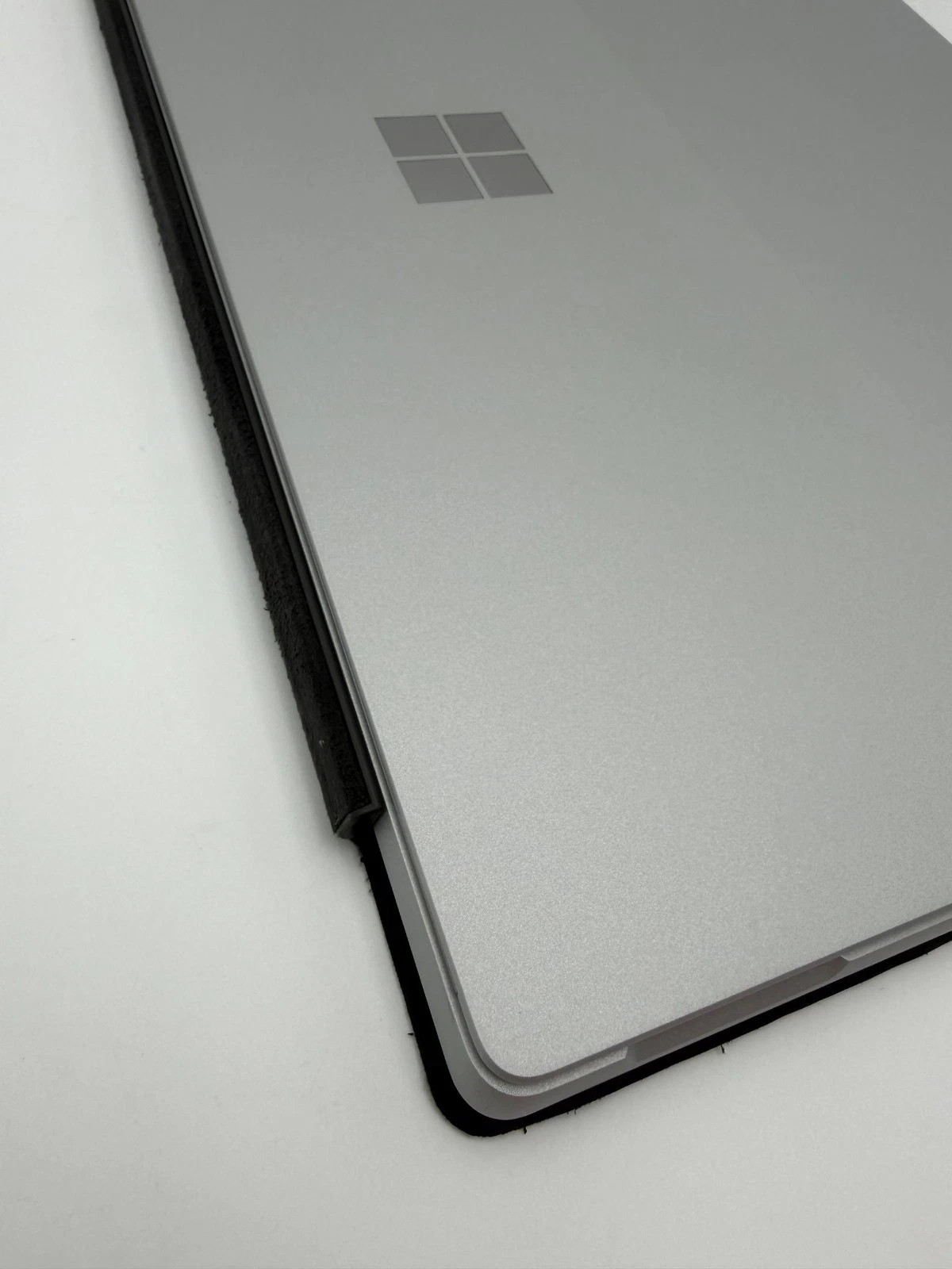Microsoft Surface Pro 7+ 12.3″ Touch Silver i7-1165G7 16GB RAM 512GB SSD Win11 P
