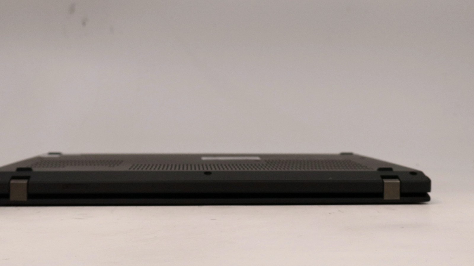 Lenovo ThinkPad P14s Gen 3 14″ i7-1260p 32GB 1TB – Very Good