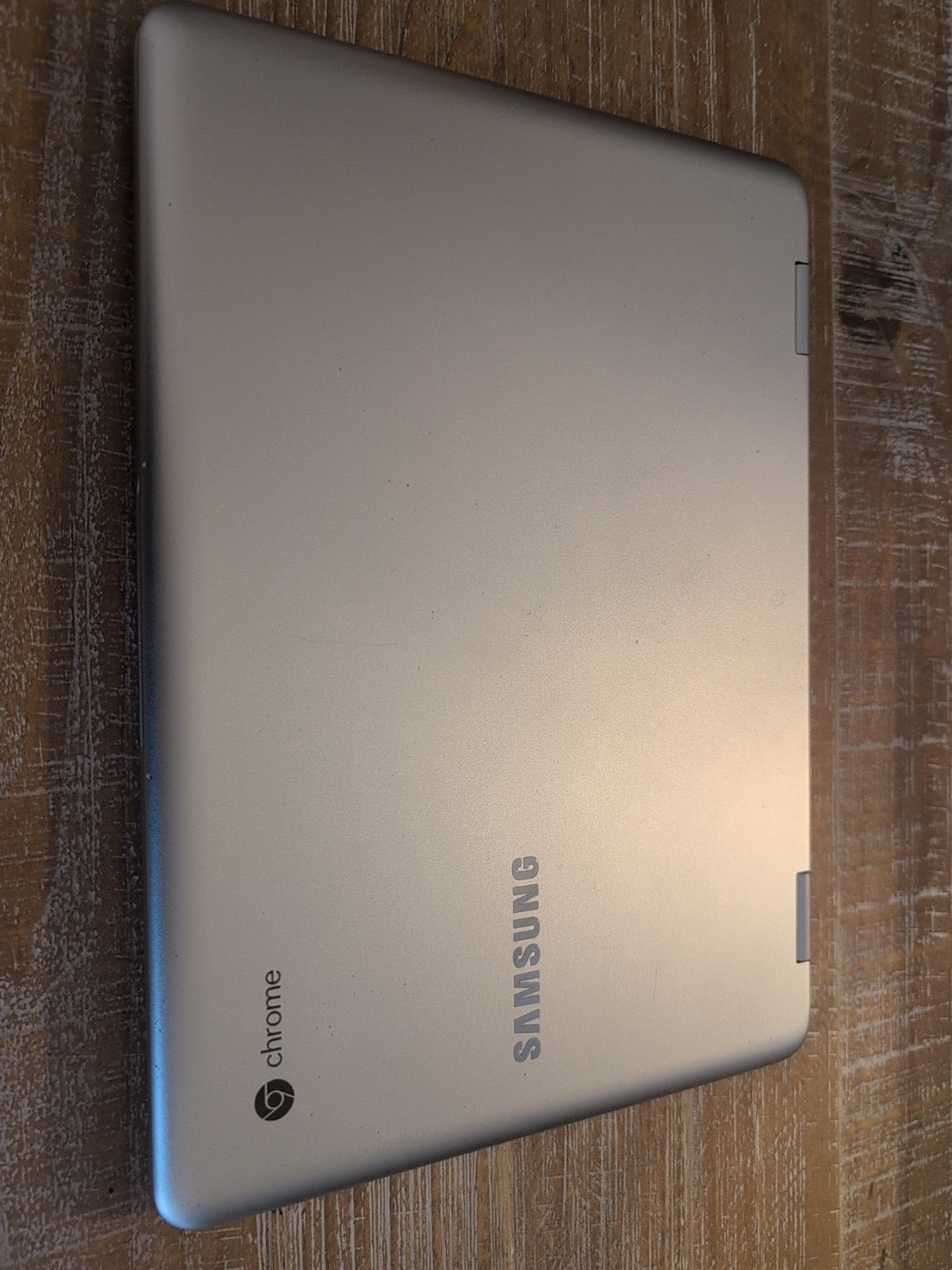 Samsung Chromebook plus V2 12.2″ Laptop Model: Xe520qab