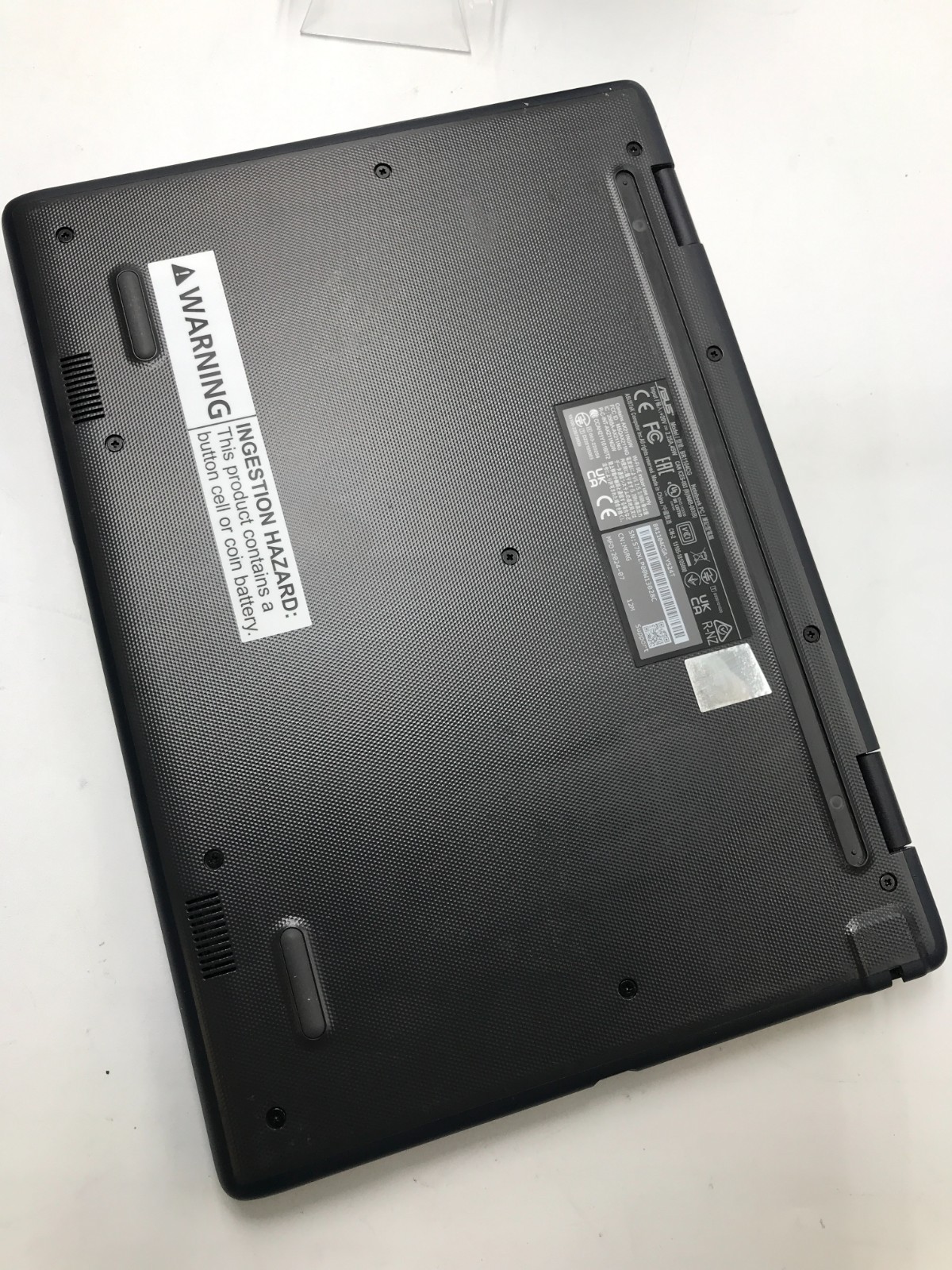 Asus Expertbook BR1104CG |8GB RAM 128GB SSD| W11P Education(L-8)