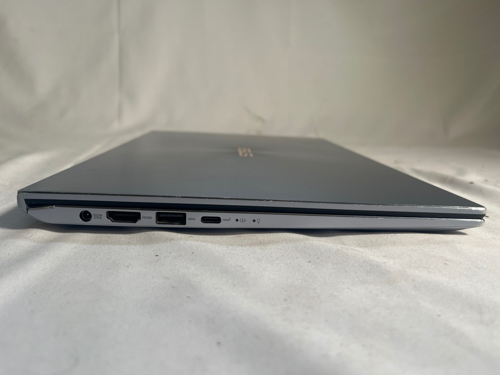 ASUS ZenBook UX431FAC i5-10210U 8GB 512GB SSD 14″ FOR PARTS/REPAIR