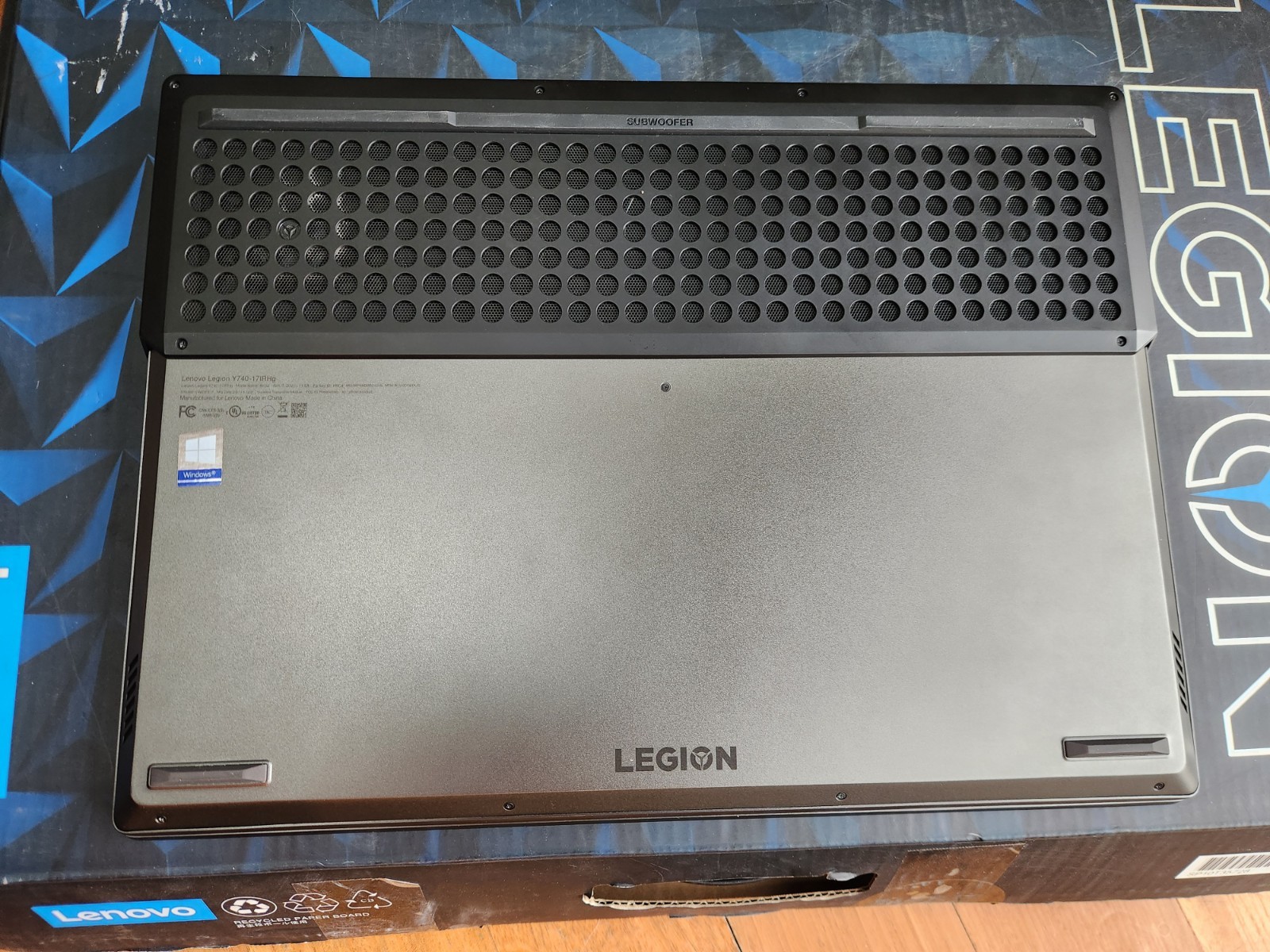 Lenovo Legion Y740-17IRHg 17.3” (Core i7 9750H, RTX 2070)