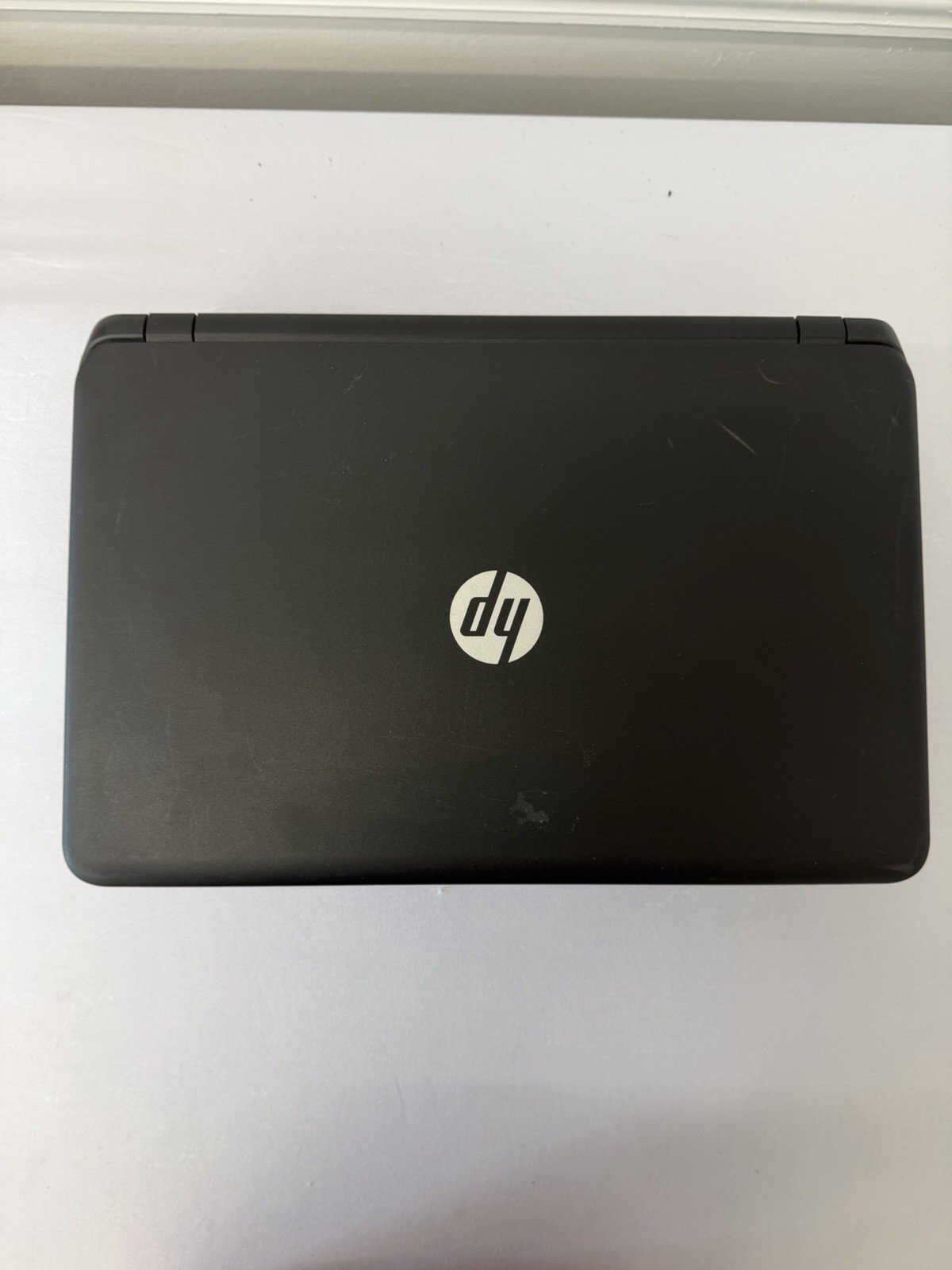 HP Notebook 15-f009wm Laptop – Good Screen – AMD El-2100 – Read Des