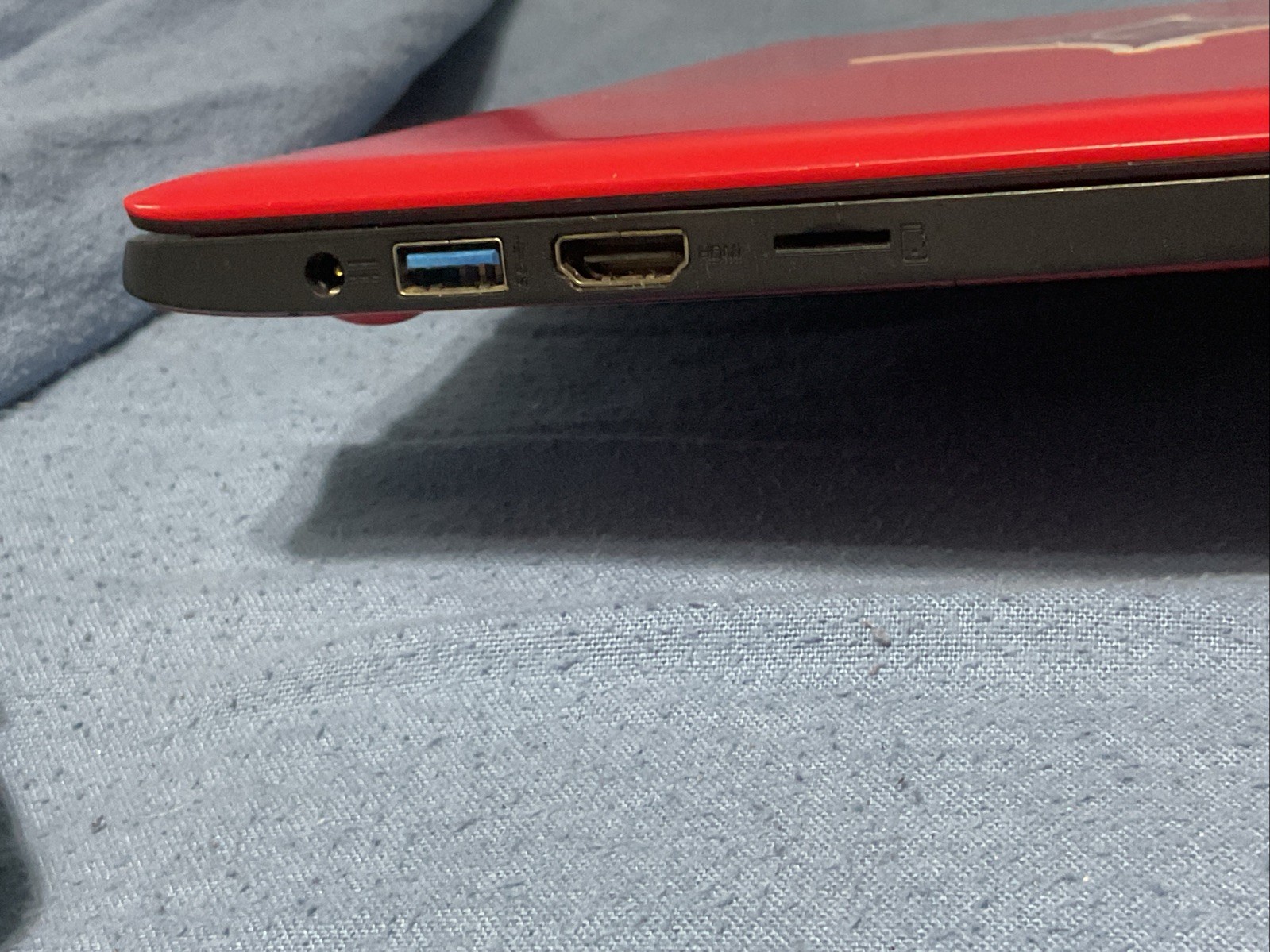 Lenovo Ideapad 110S With Windows 10 ￼ 34 Gb Storage Perfect For A Kids Laptop