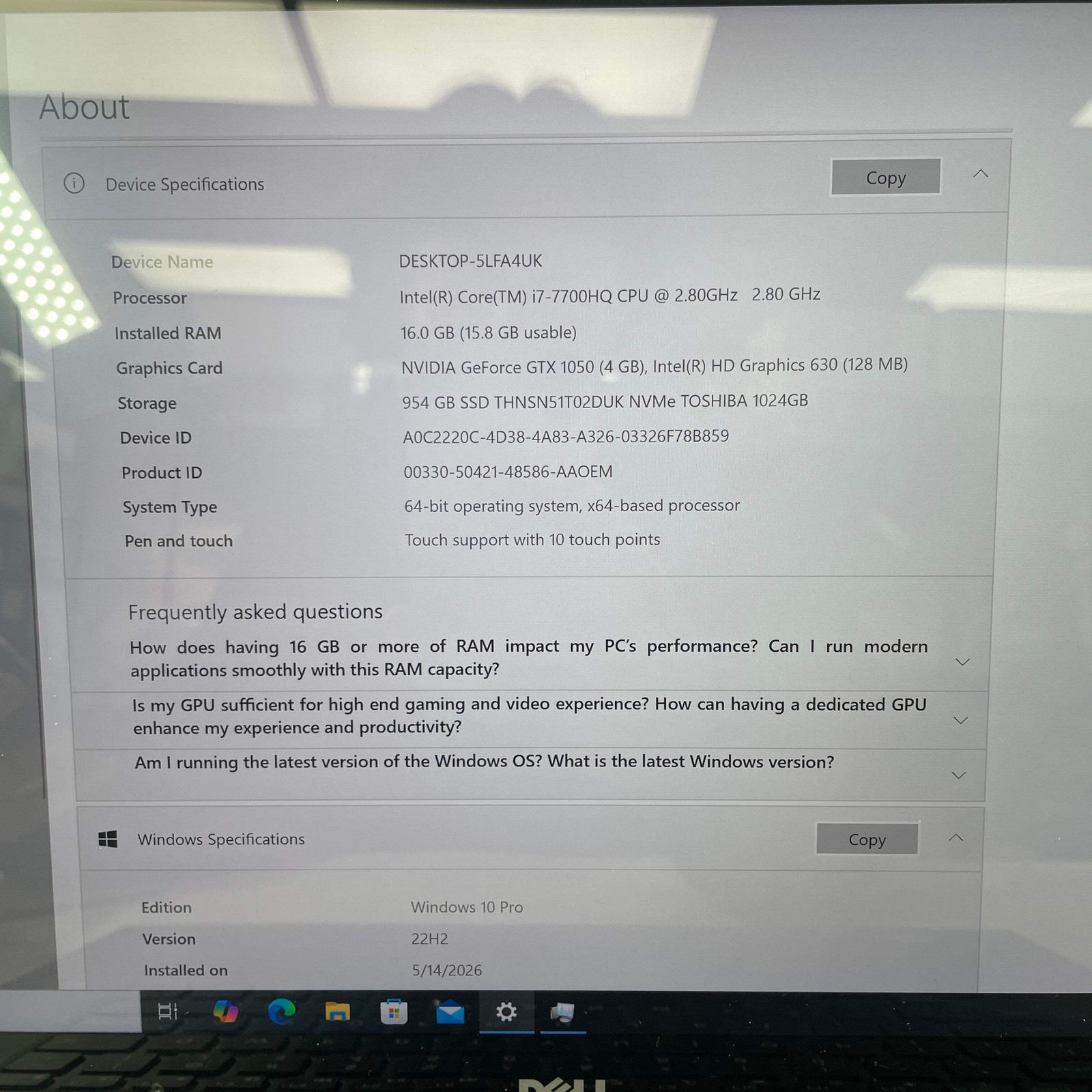 Dell XPS 9560 15.6″ i7-7700HQ 2.8GHz 16GB RAM 1TB SSD GeForce GTX 1050