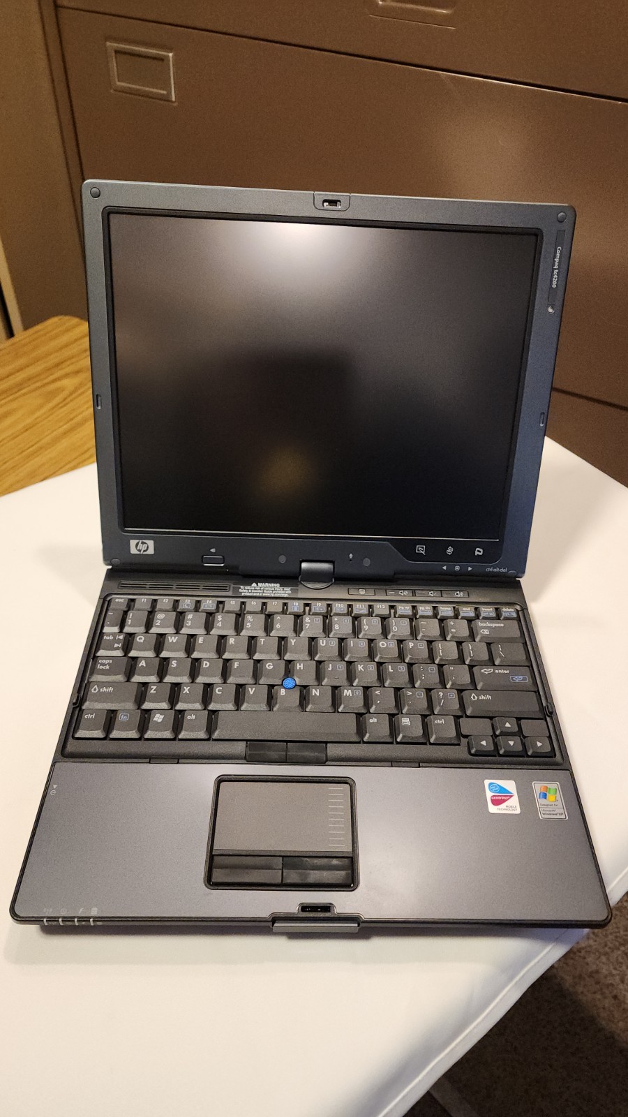 HP Compaq TC4200 Intel Pentium M 1.86Ghz 12.1″ TouchScreen Laptop and DVD drive
