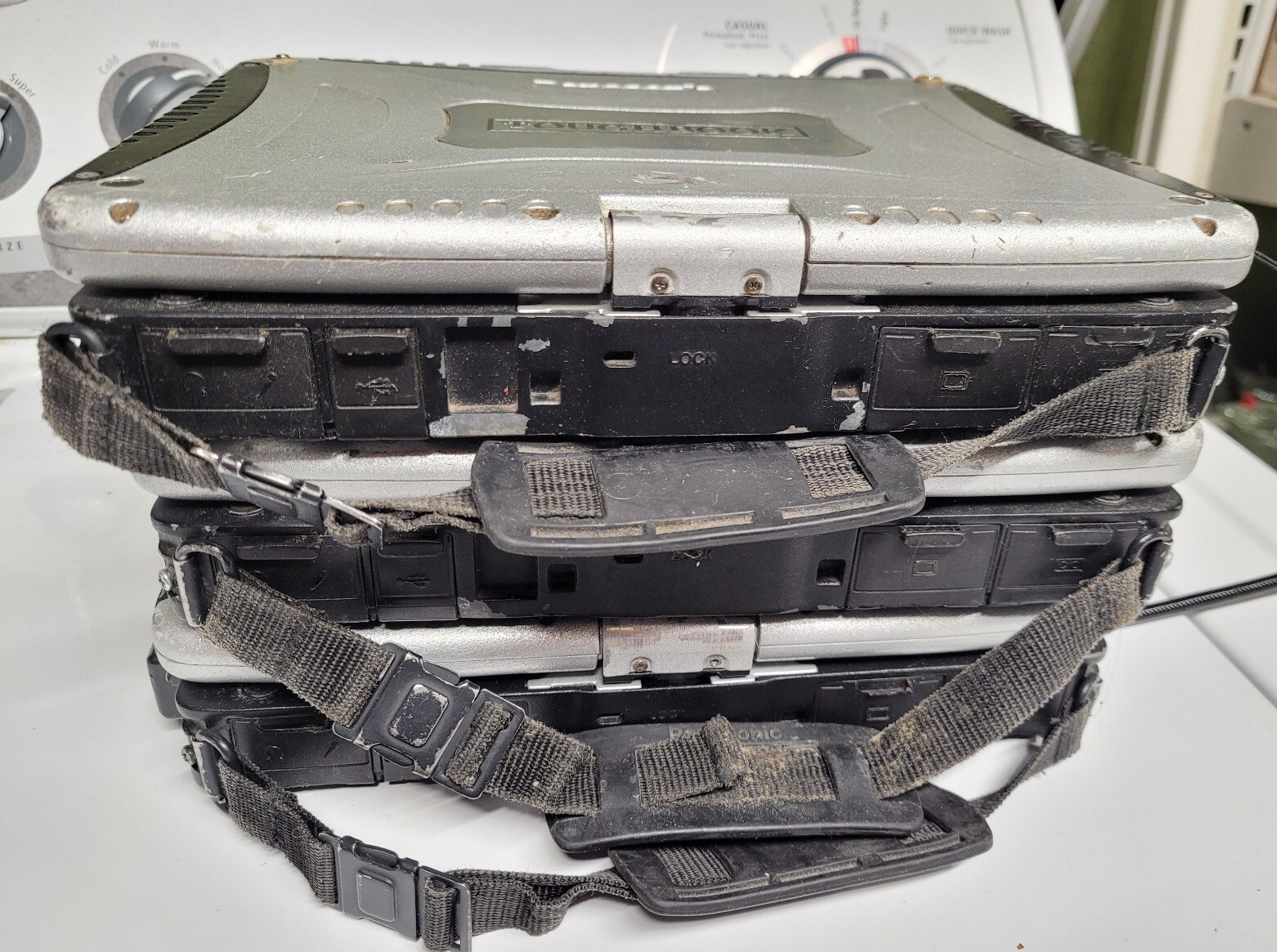 Panasonic Toughbook CF-19 Core2Duo U7500 1.06GHz 2GB RAM CF-19FEGCXCM -NO AC/HDD