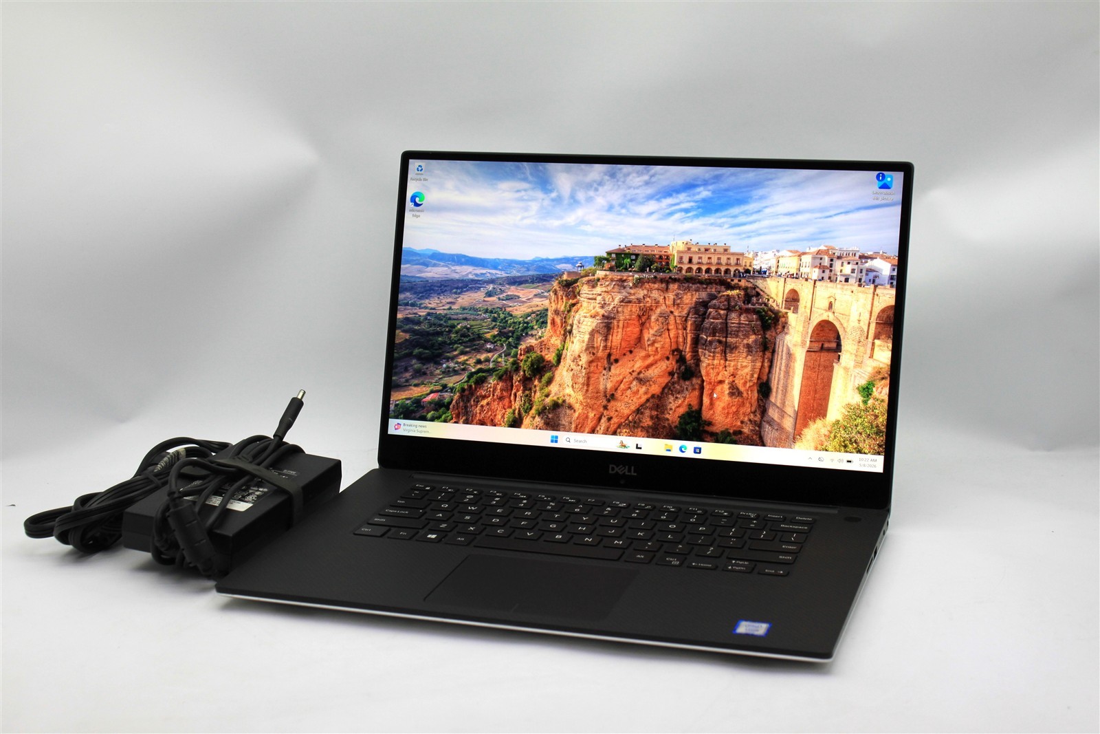 Dell Precision 5530 15″ Intel Xeon E-2176 2.70GHz 16gb 512GB NVMe Win 11 Pro