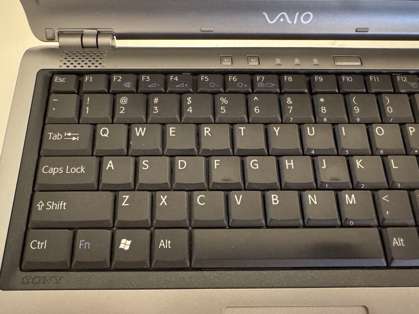 Sony VGN-S170P PCG-6C3L Pentium M 1.5GHz 1GB 128GB Disc Win XP Laptop