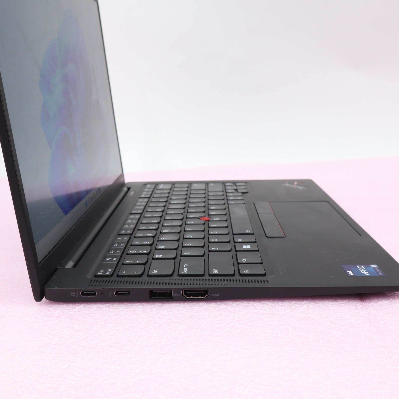 Lenovo Thinkpad X1 Carbon Gen 10 TOUCHSCREEN i7-1270P 16GB 5200 DDR5 128GB M.2