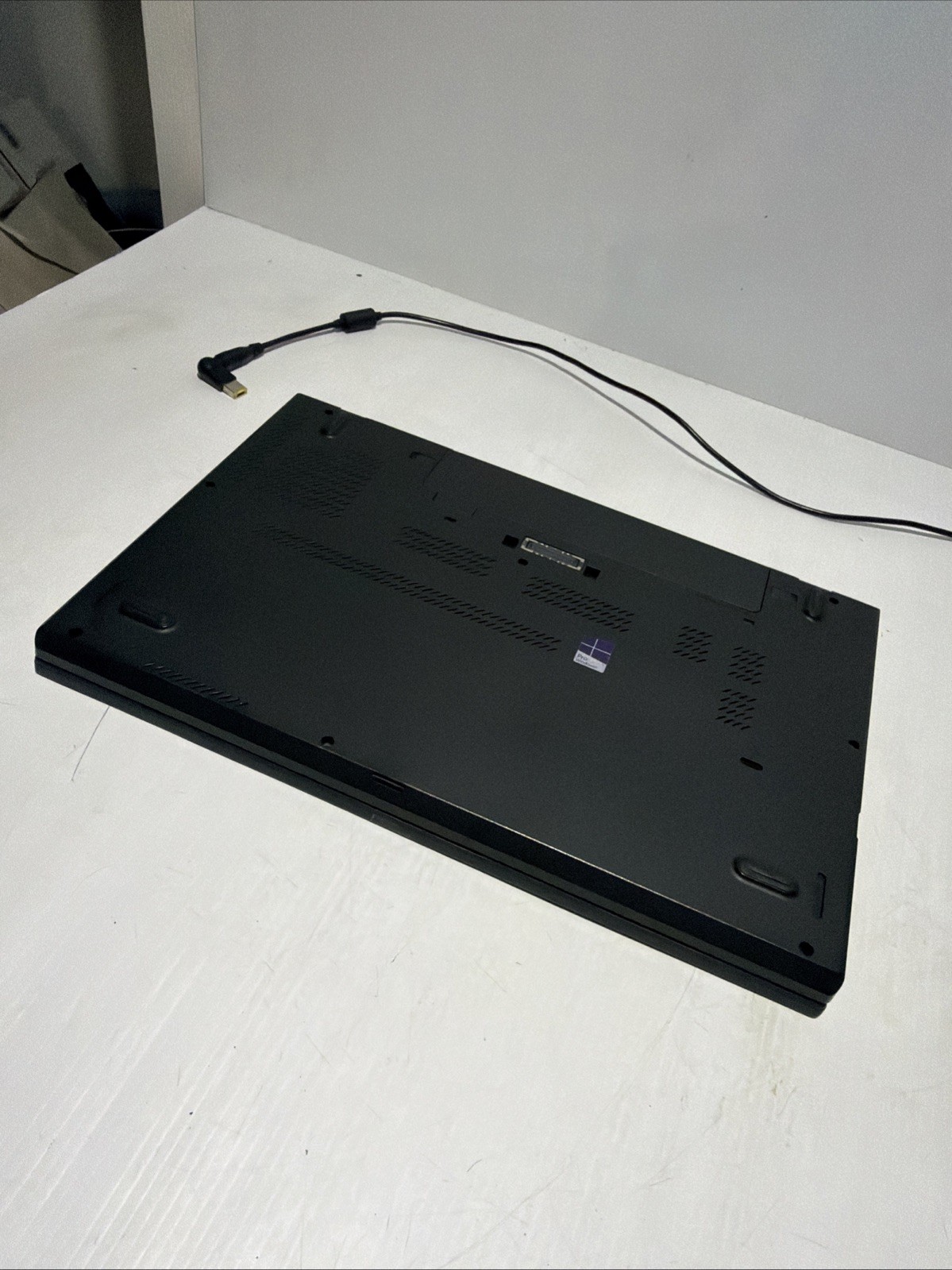 Lot of Two Lenovo Thinkpad T560/X1 Carbon i7 4gb Ram No Drives Parts / Repair