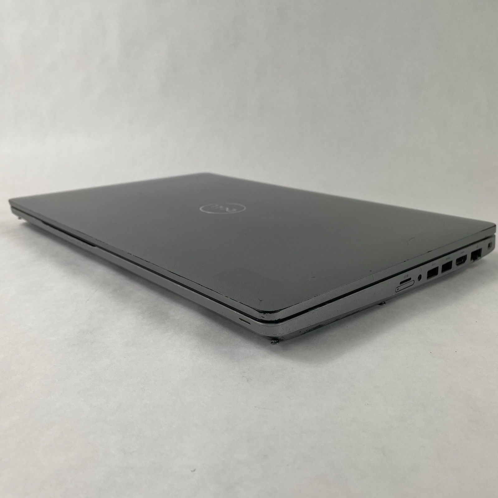 Dell Latitude 5511 15.6″ i7-10850H 2.70 GHz 16 GB RAM No SSD No OS Missing Key