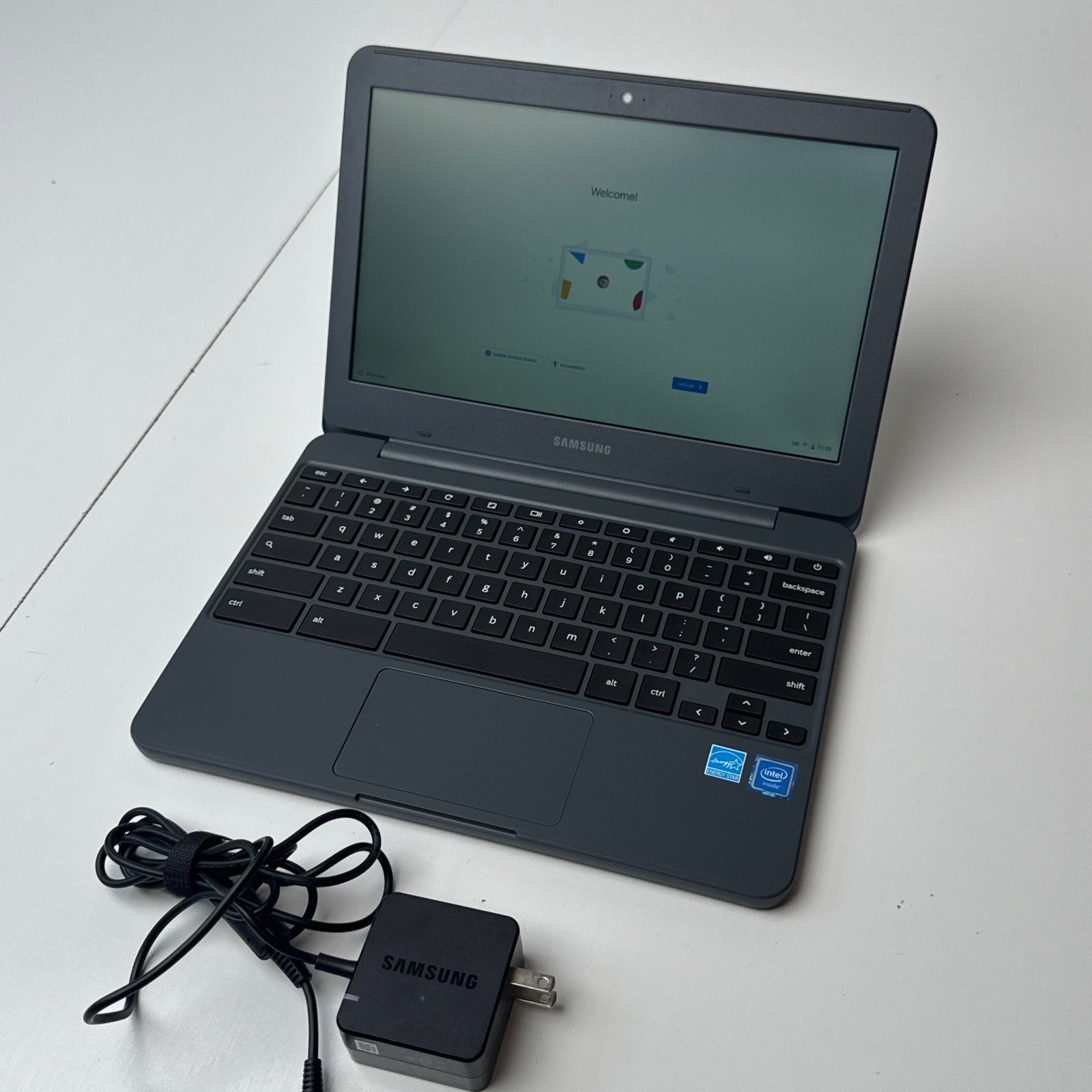 Samsung Chromebook 3 11.6 XE501C13-K01US Intel Celeron Night Charcoal Laptop